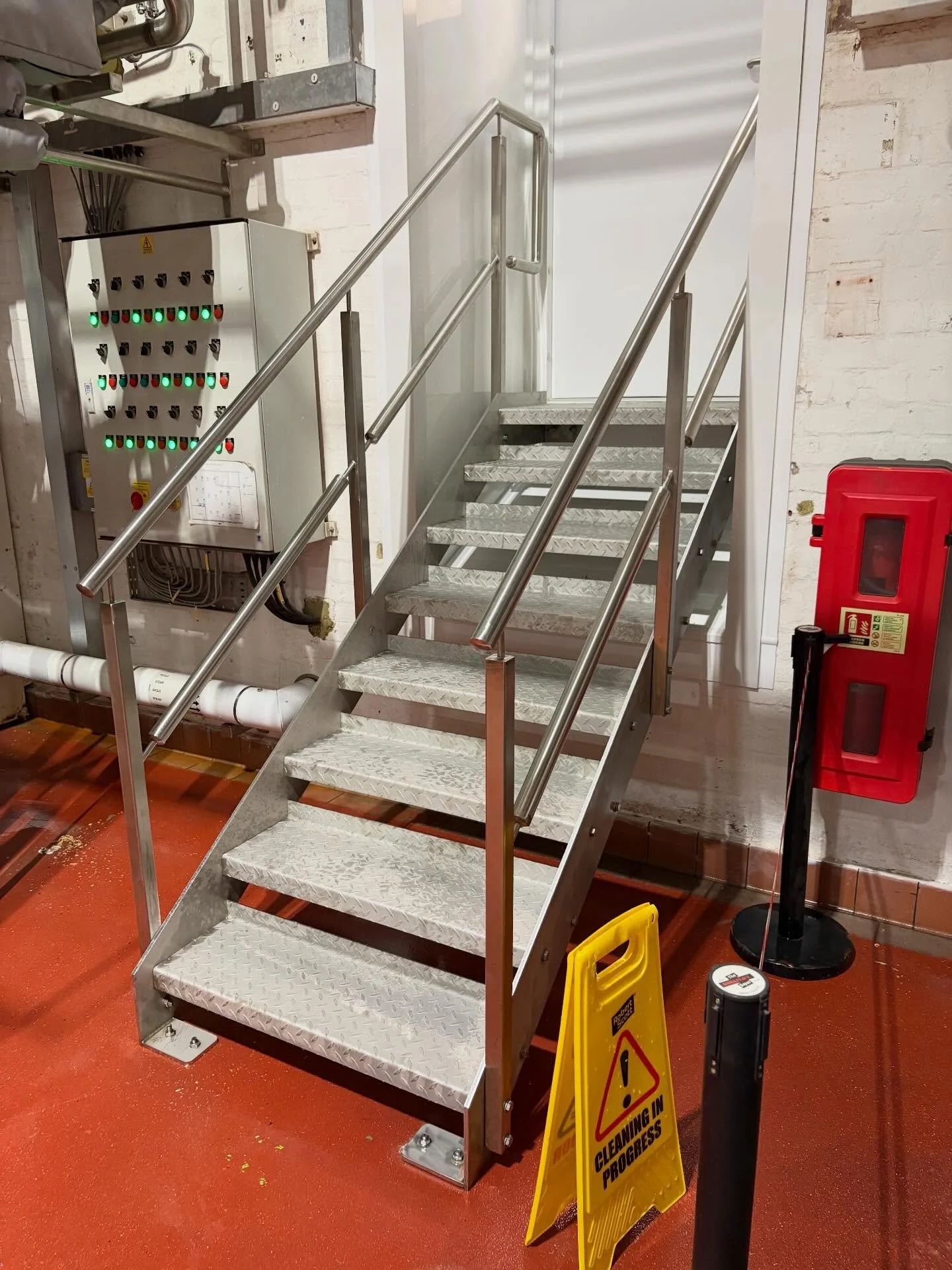 Stainless steel staircase fabricated &amp; installed last week 

#tigwelding #fabrication