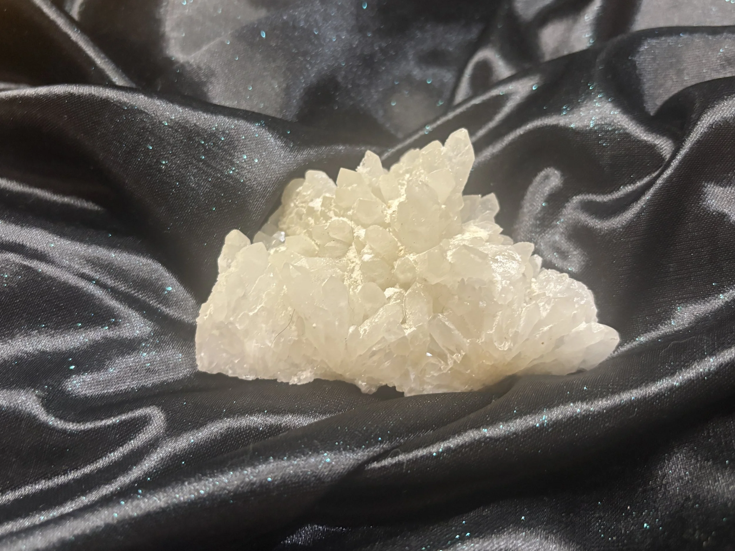 Clear Quarts Cluster