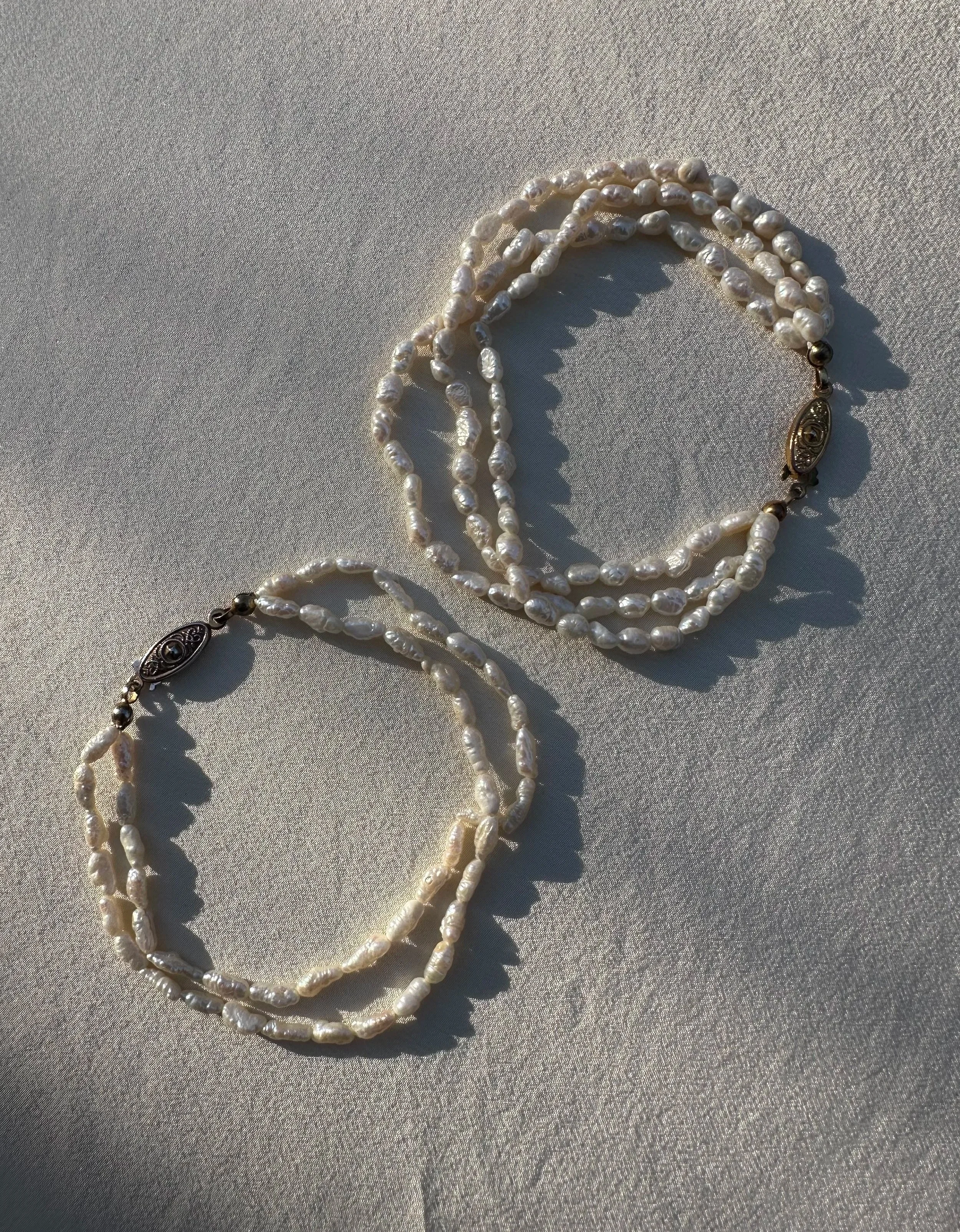Vintage freshwater rice pearl bracelets