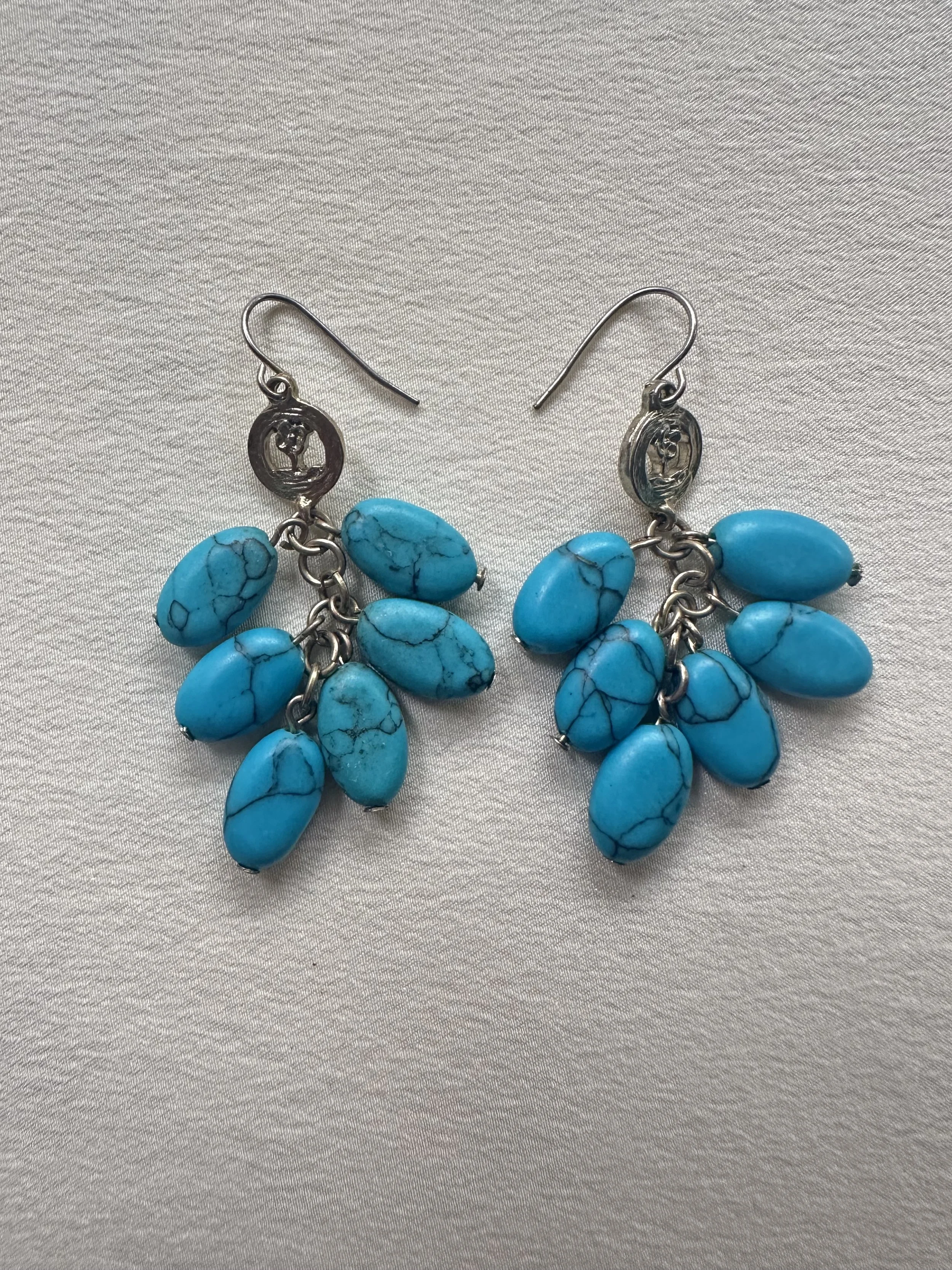 Vintage turquoise howlite earrings