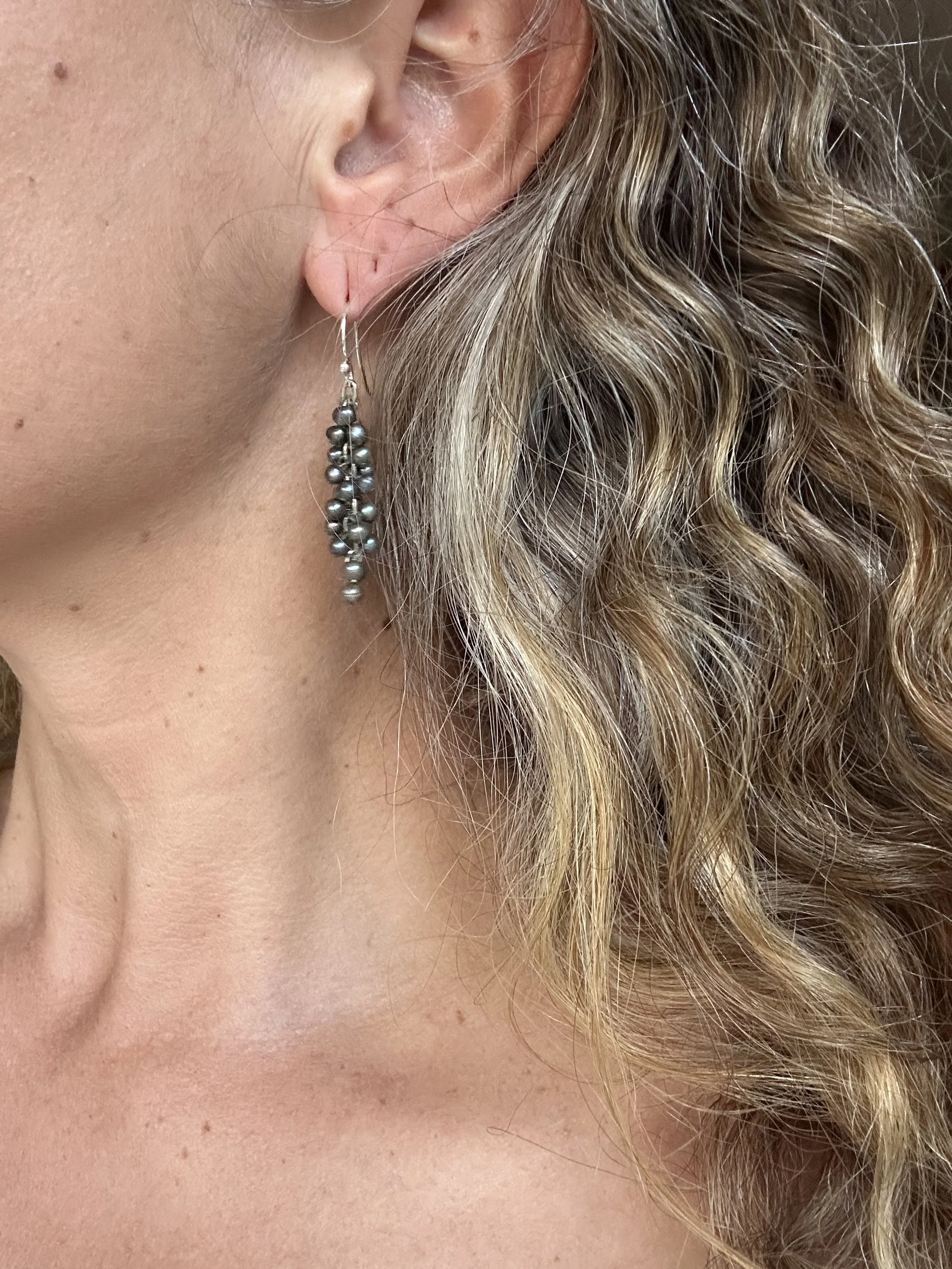 Vintage pearl 'grapes' new 925 hooks