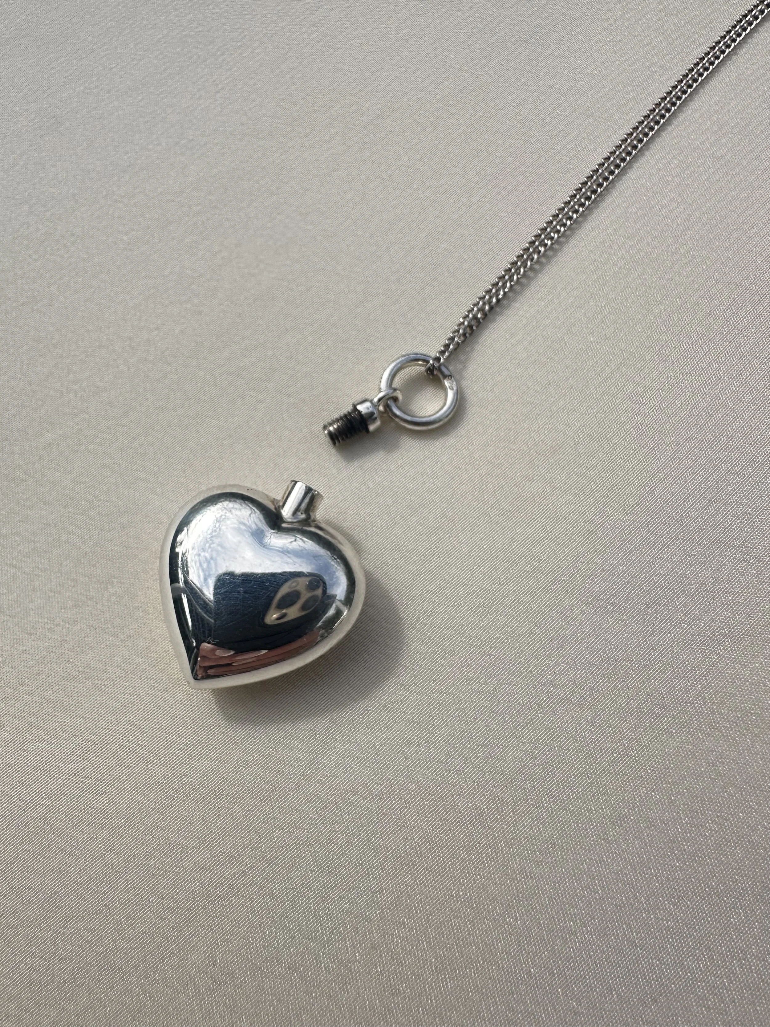 Vintage 925 heart potion pendant & long chain