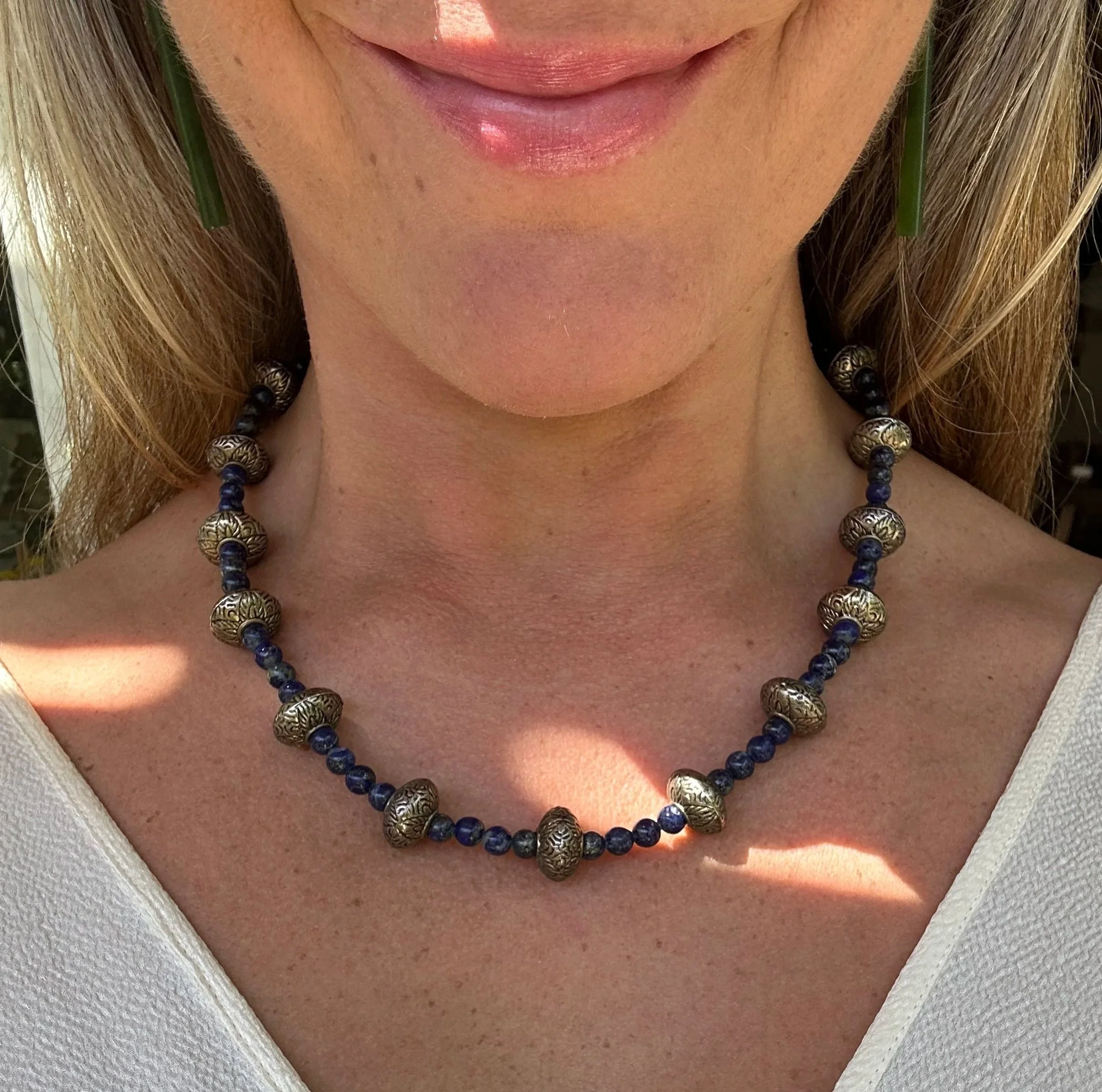 Vintage lapis lazuli & silver necklace