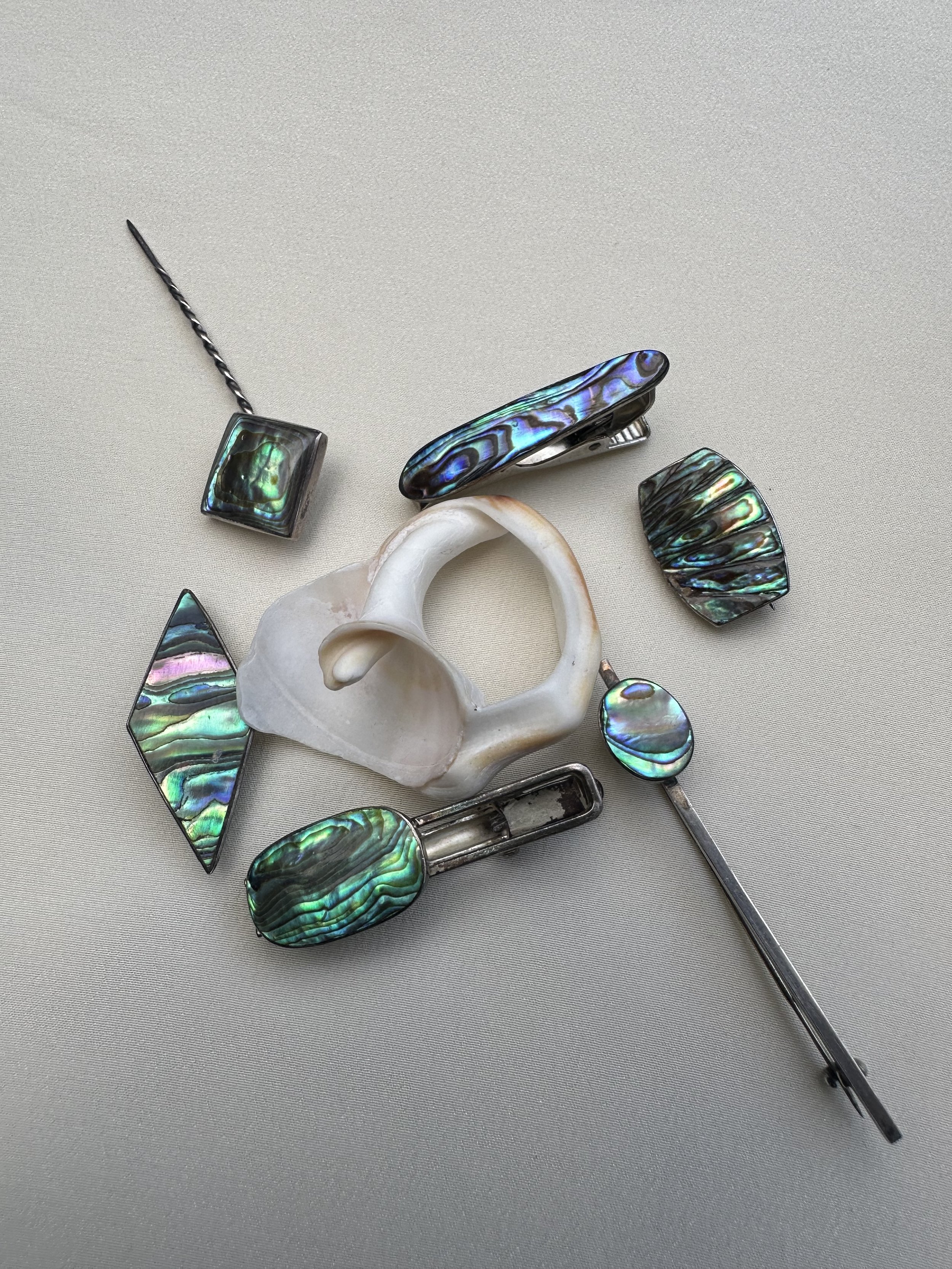Vintage Pāua 925 brooches / pins