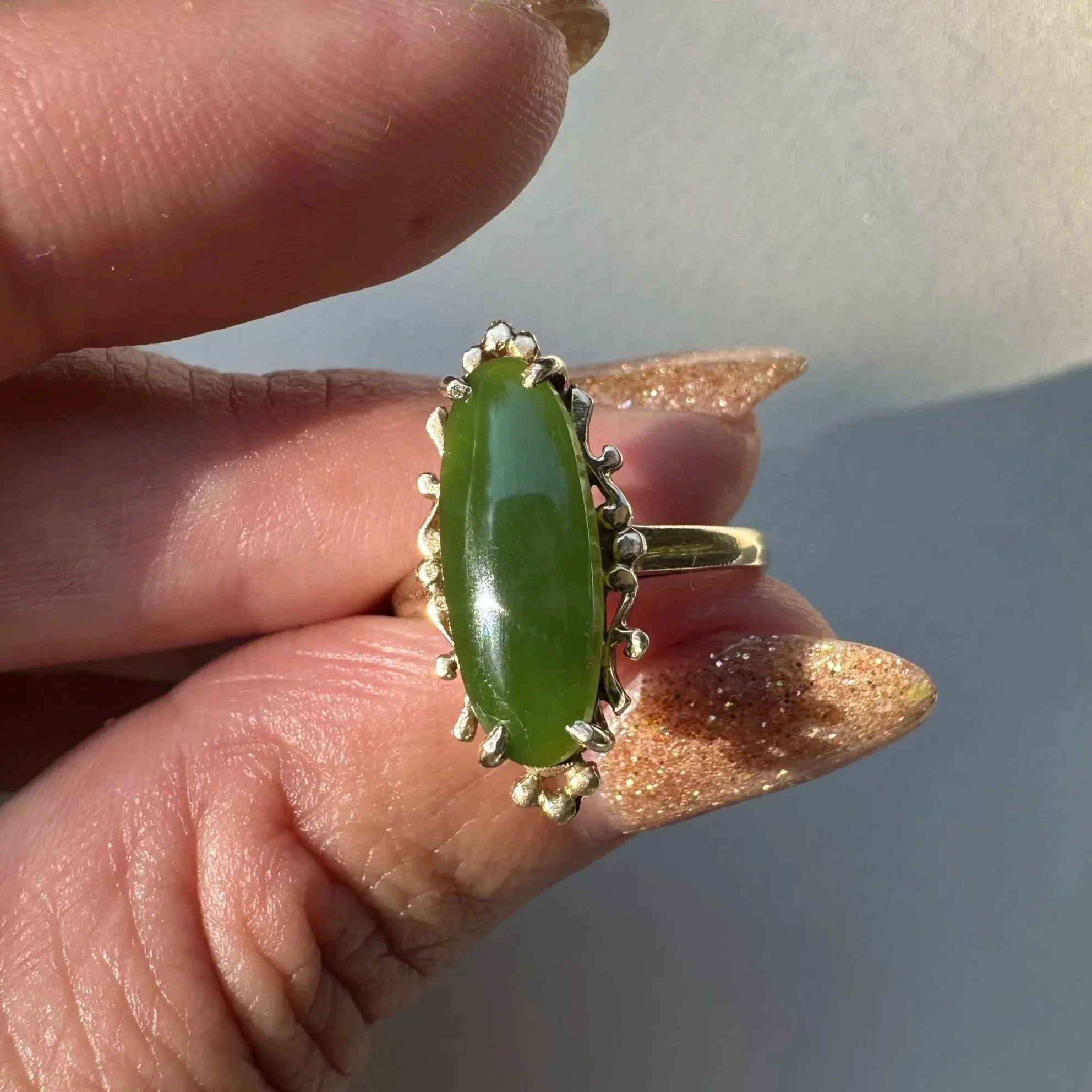 Vintage 9CT Gold & Pounamu ring