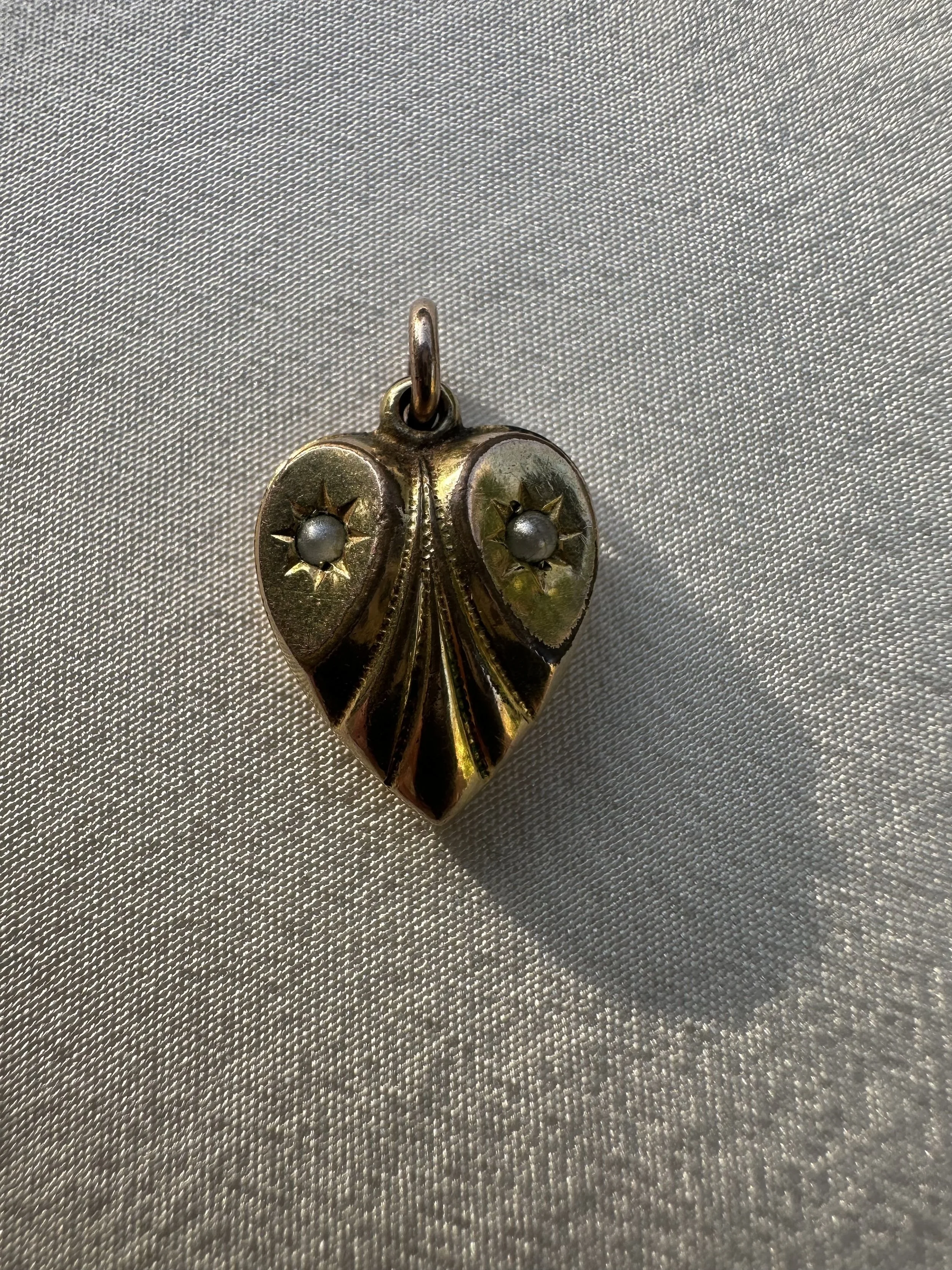 Vintage 9CT gold and seed pearl heart pendant