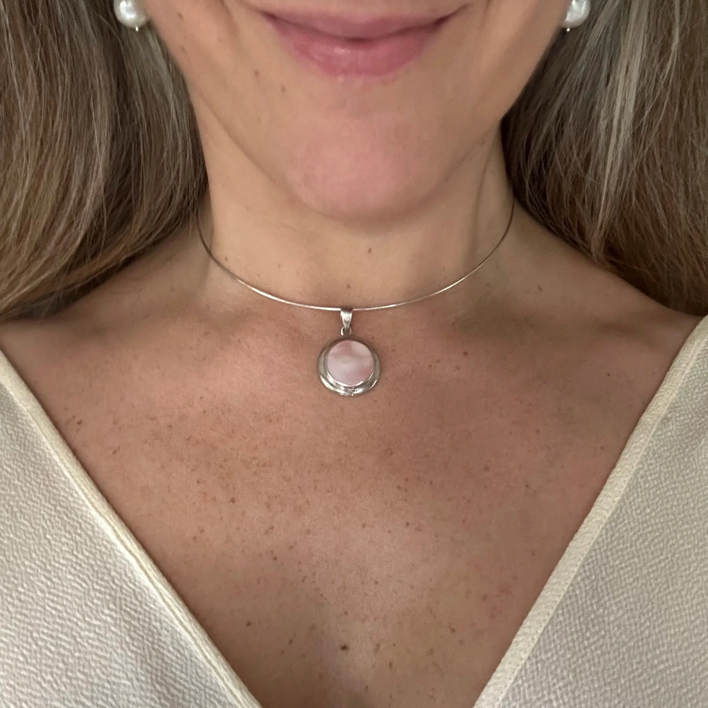 Vintage pink MOP & 925 collar