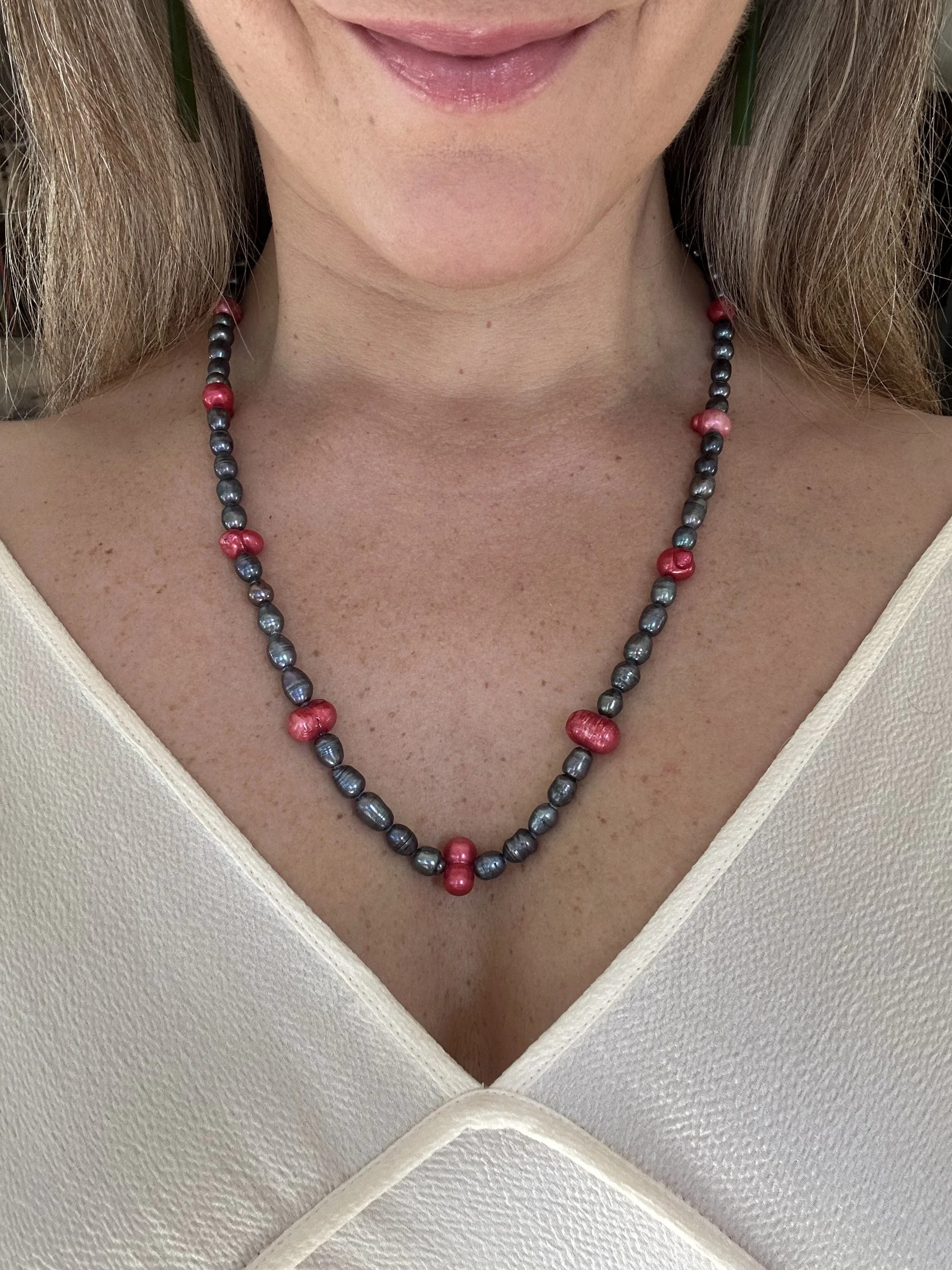 Vintage red & black pearls