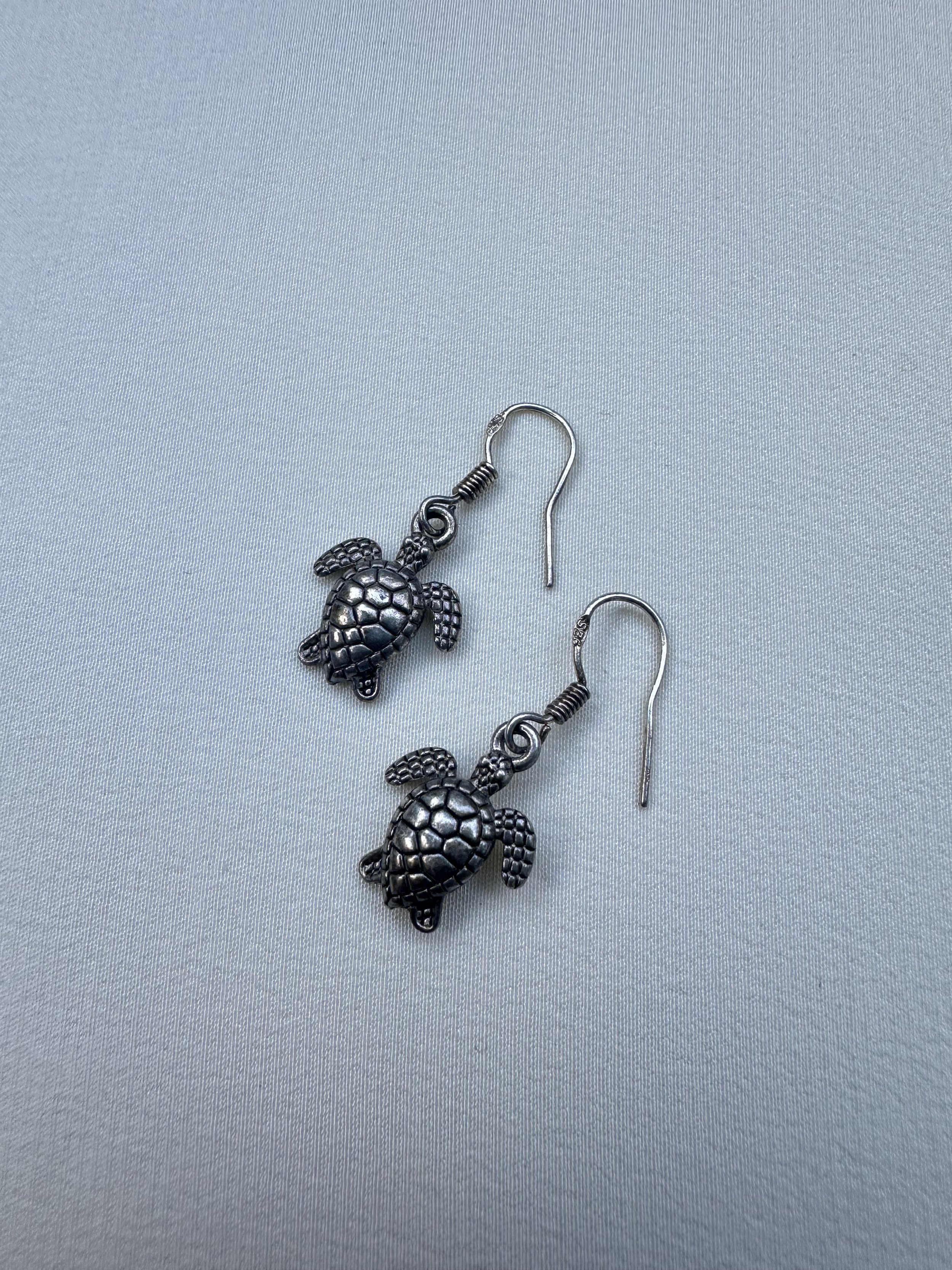 Vintage baby turtle 925 earrings