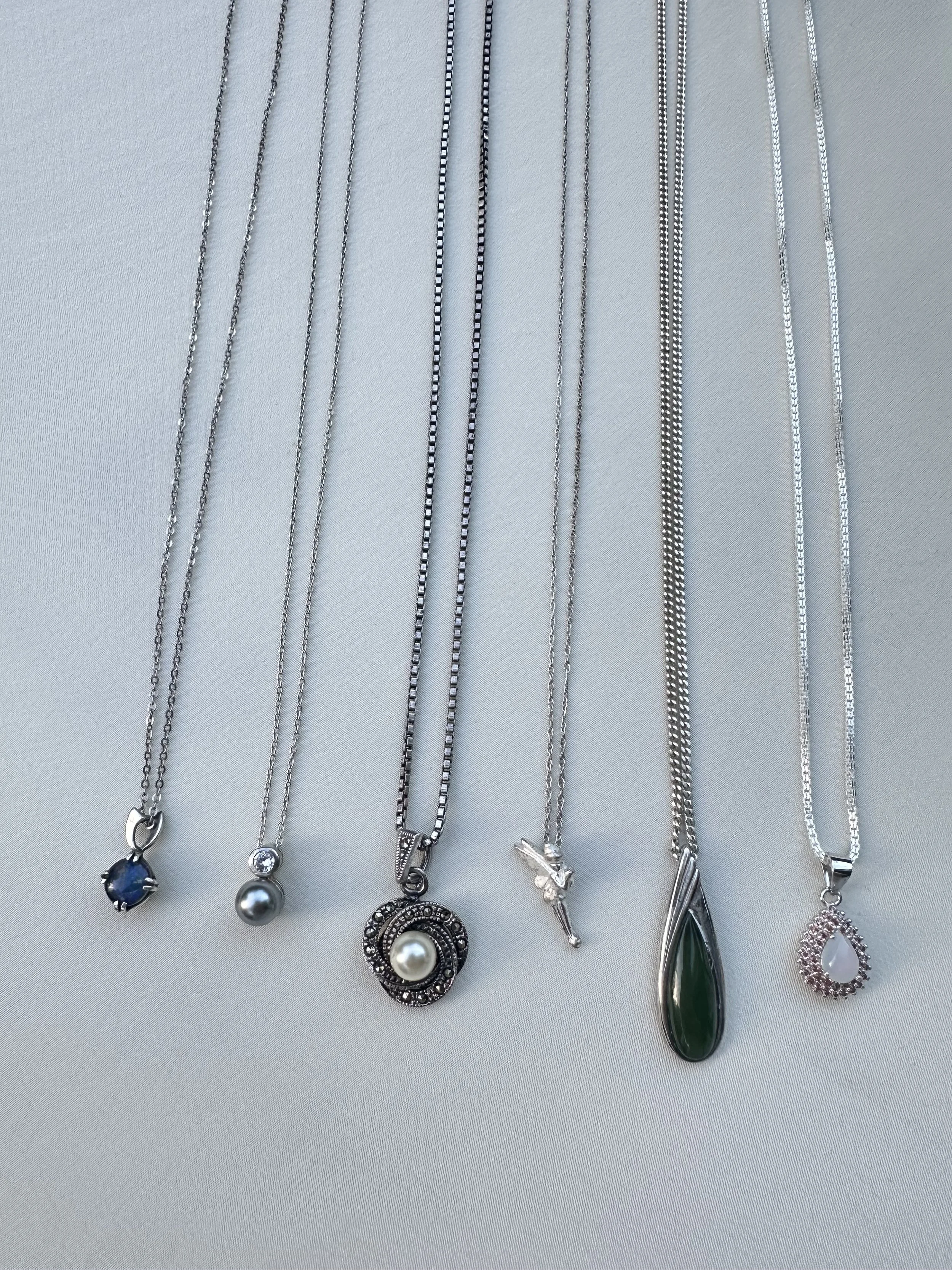 Vintage sterling silver pendants & chains