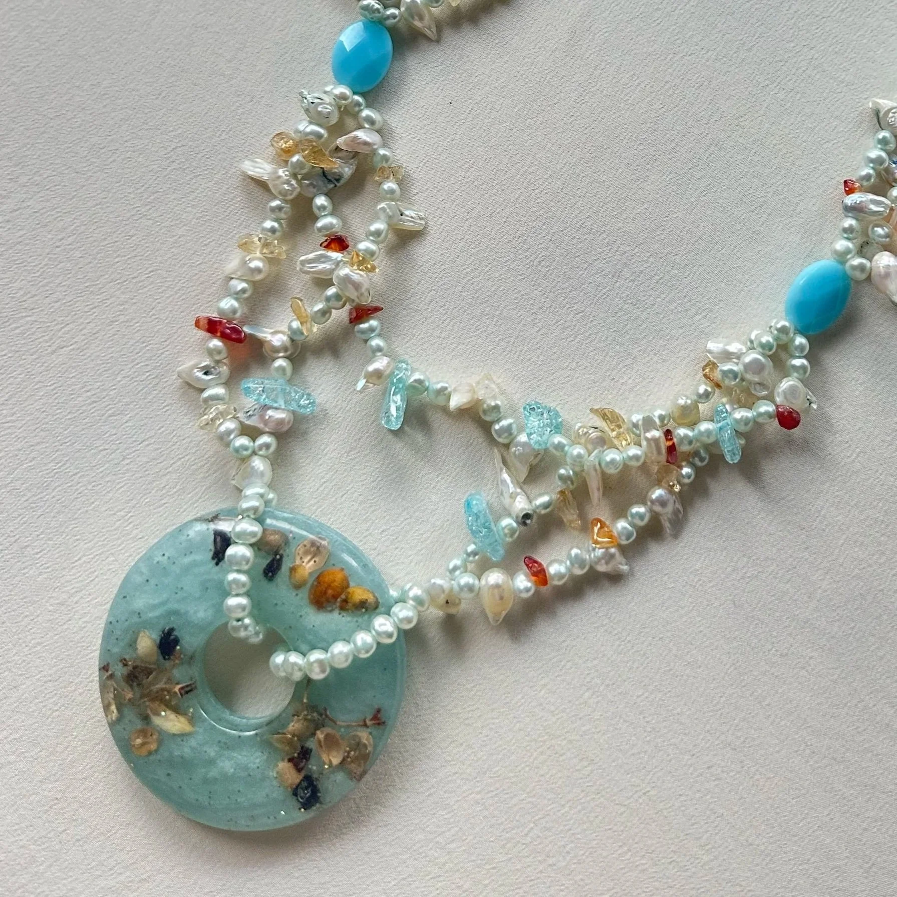 Amazing pearl & mixed bead necklace