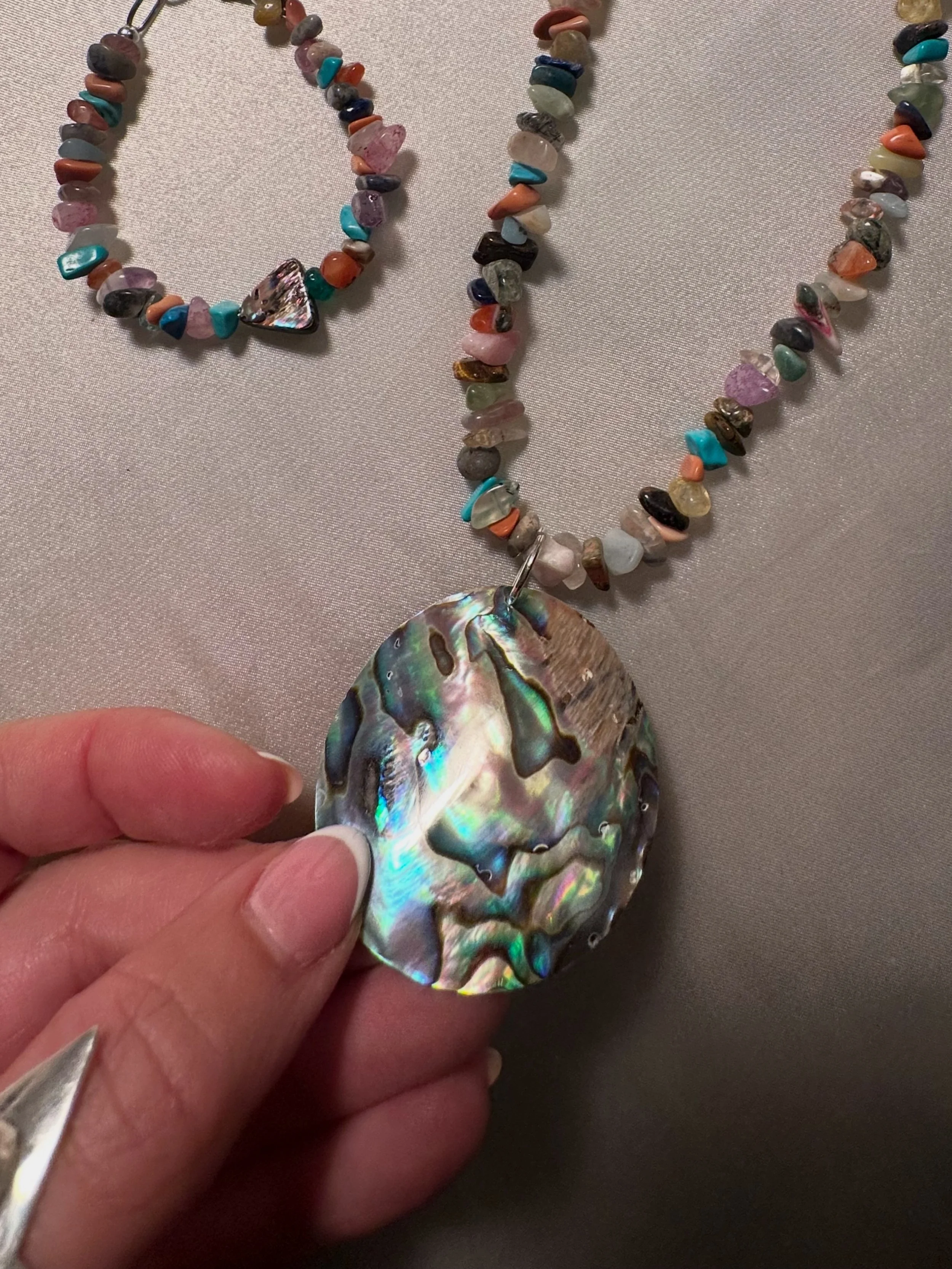 Rainbow trout pāua & mixed gemstone set
