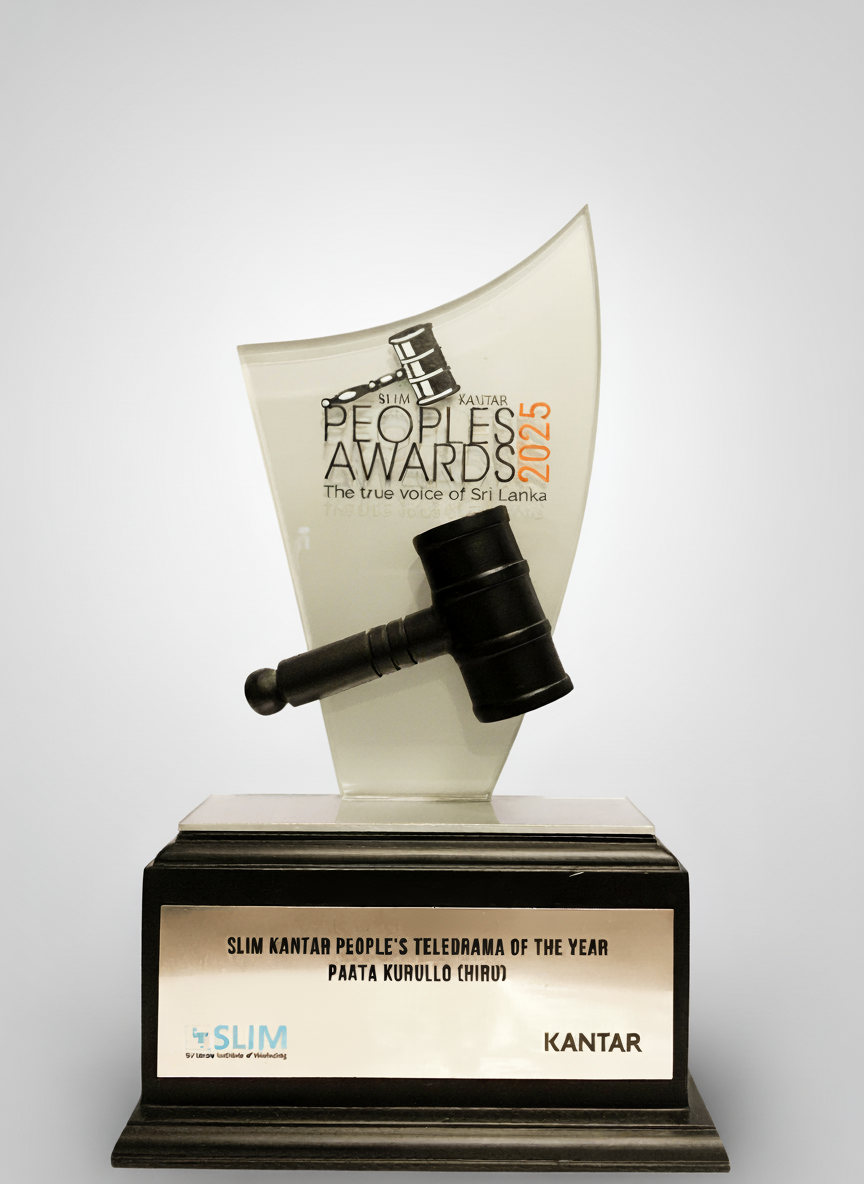 An award trophy with a gavel, recognizing Kantar for the SLIM Kantar People's TeleDrama of the Year in Sri Lanka 2025.