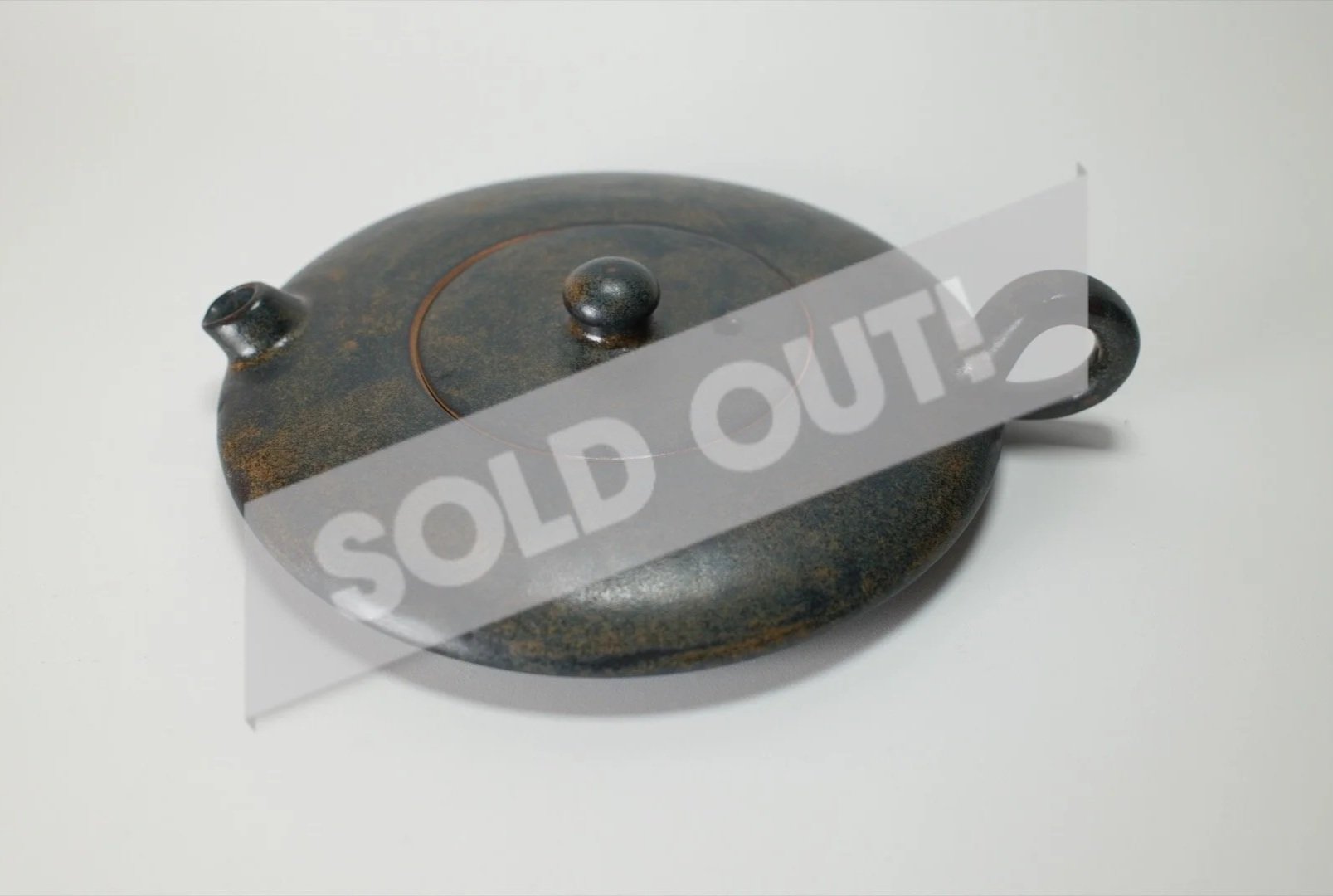 Flat Teapot Smoked Bronze No. 69