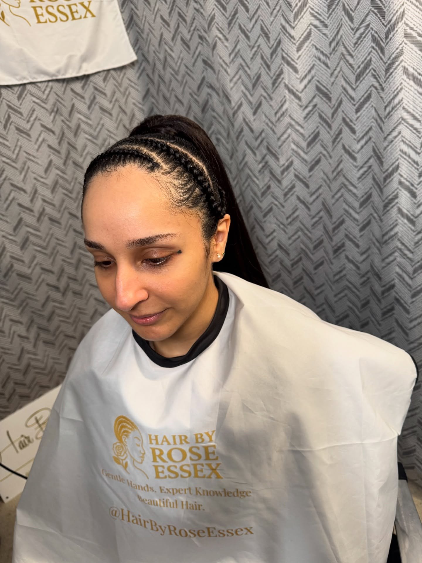 Sleek stitch braids with removable ponytail

#stitchbraids #chelmsford #braintree