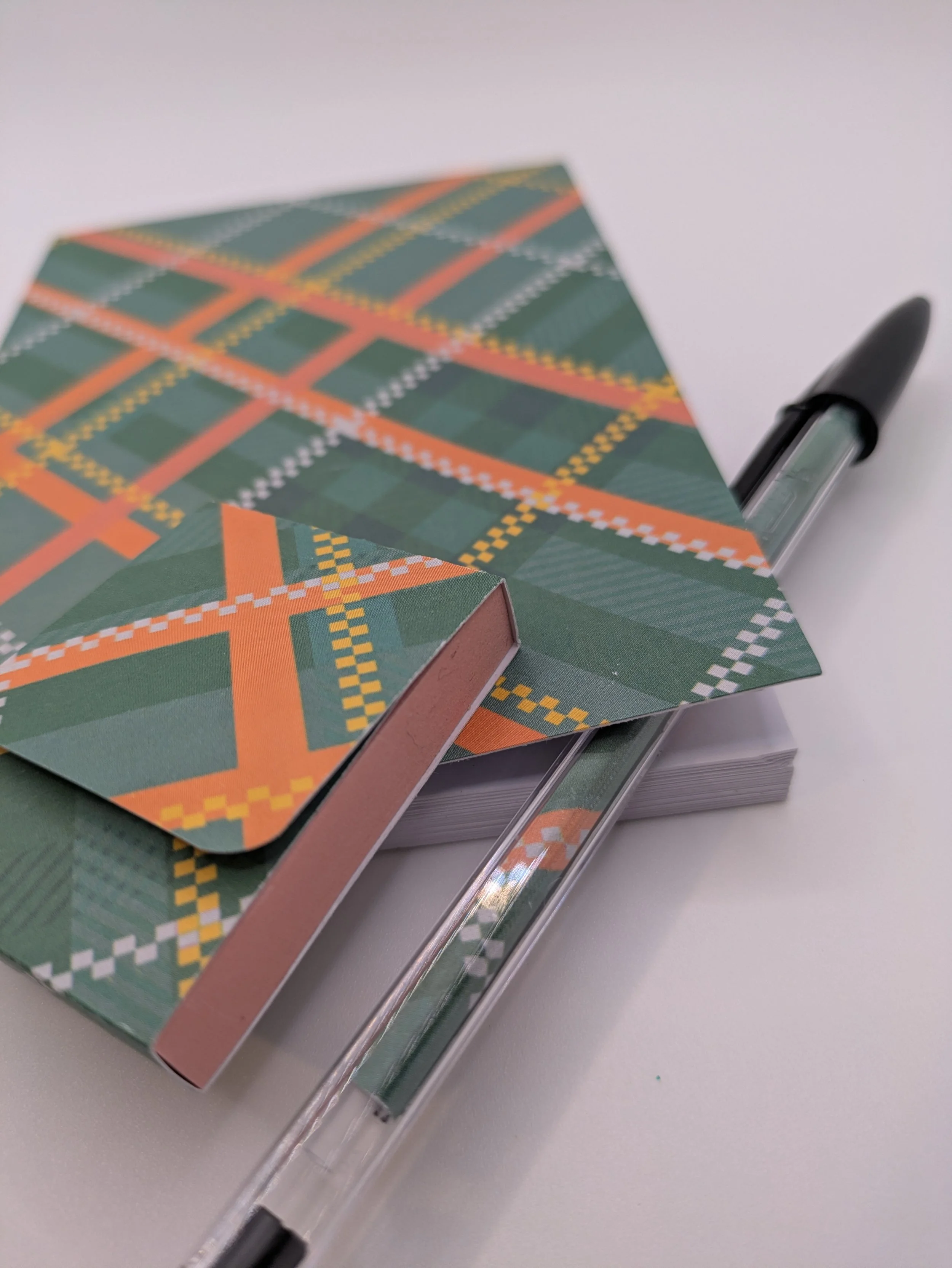 Notebook set green tartan & sticky small.jpg