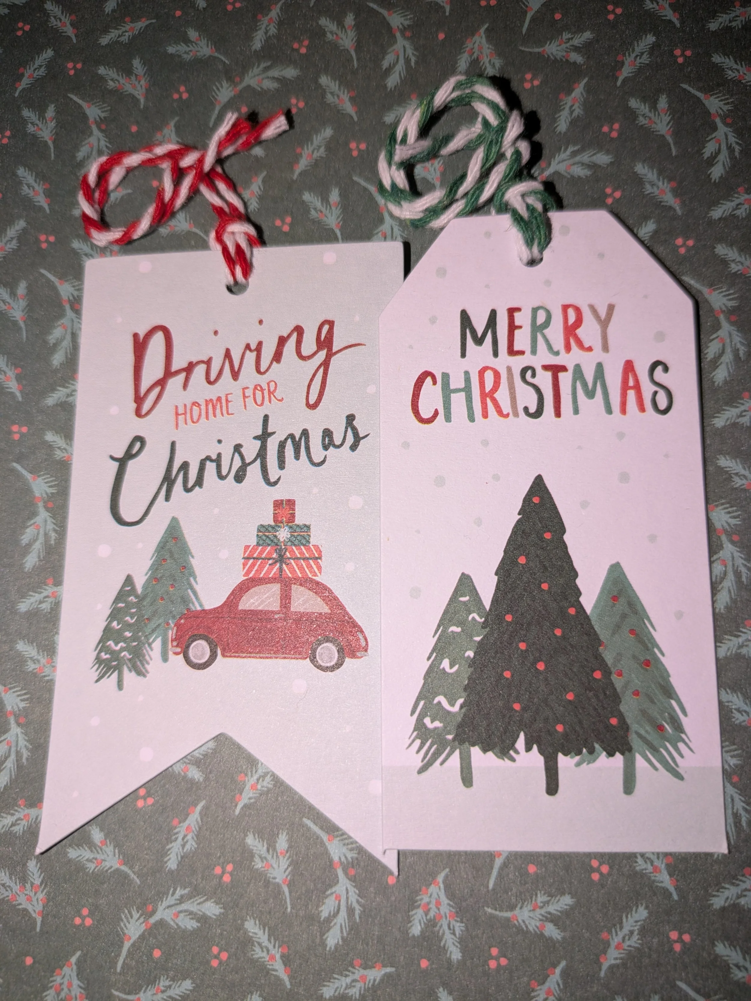 Car xmas Tree 2 designs view gift tag.jpg