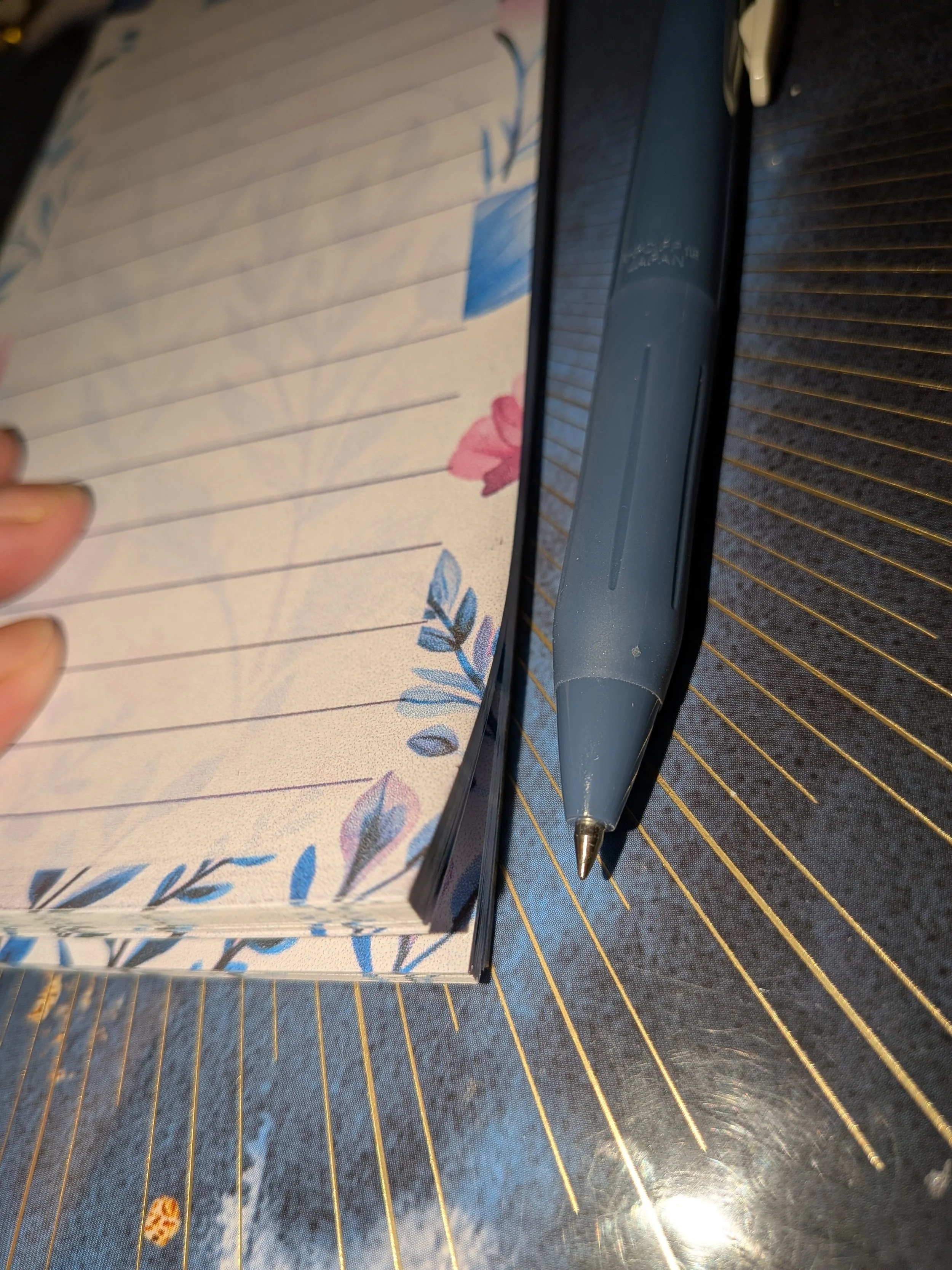 Ideas notepad slim pink-blue pages.jpg
