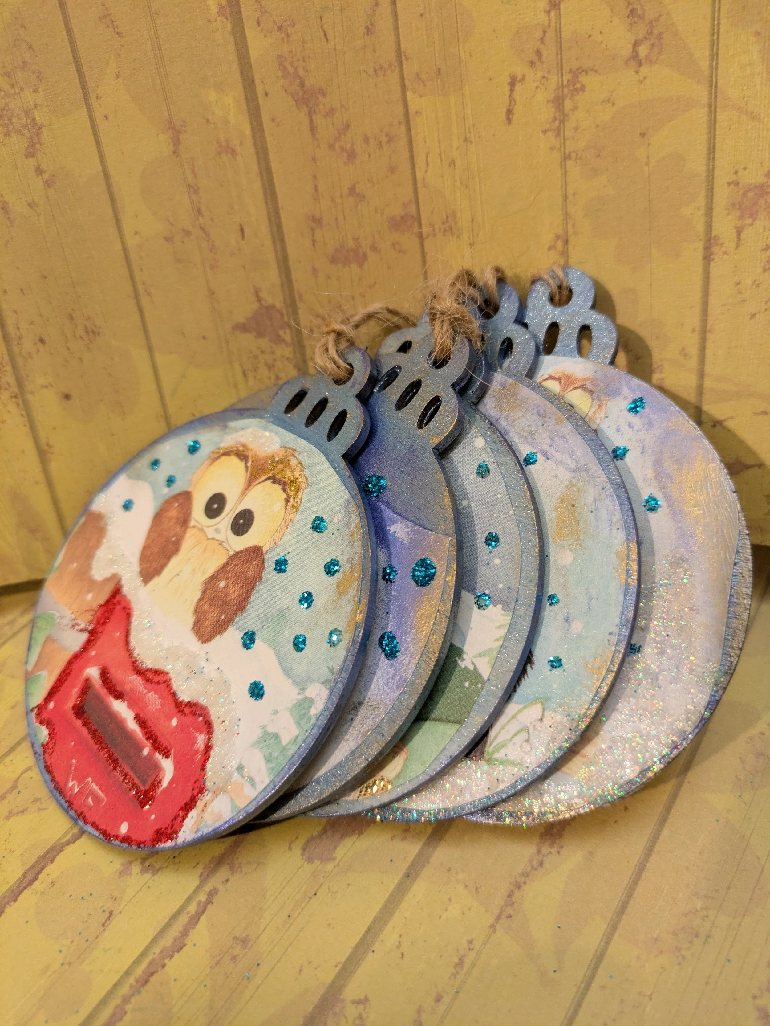Rustic animal flat baubles 7cm x5 blue.jpg