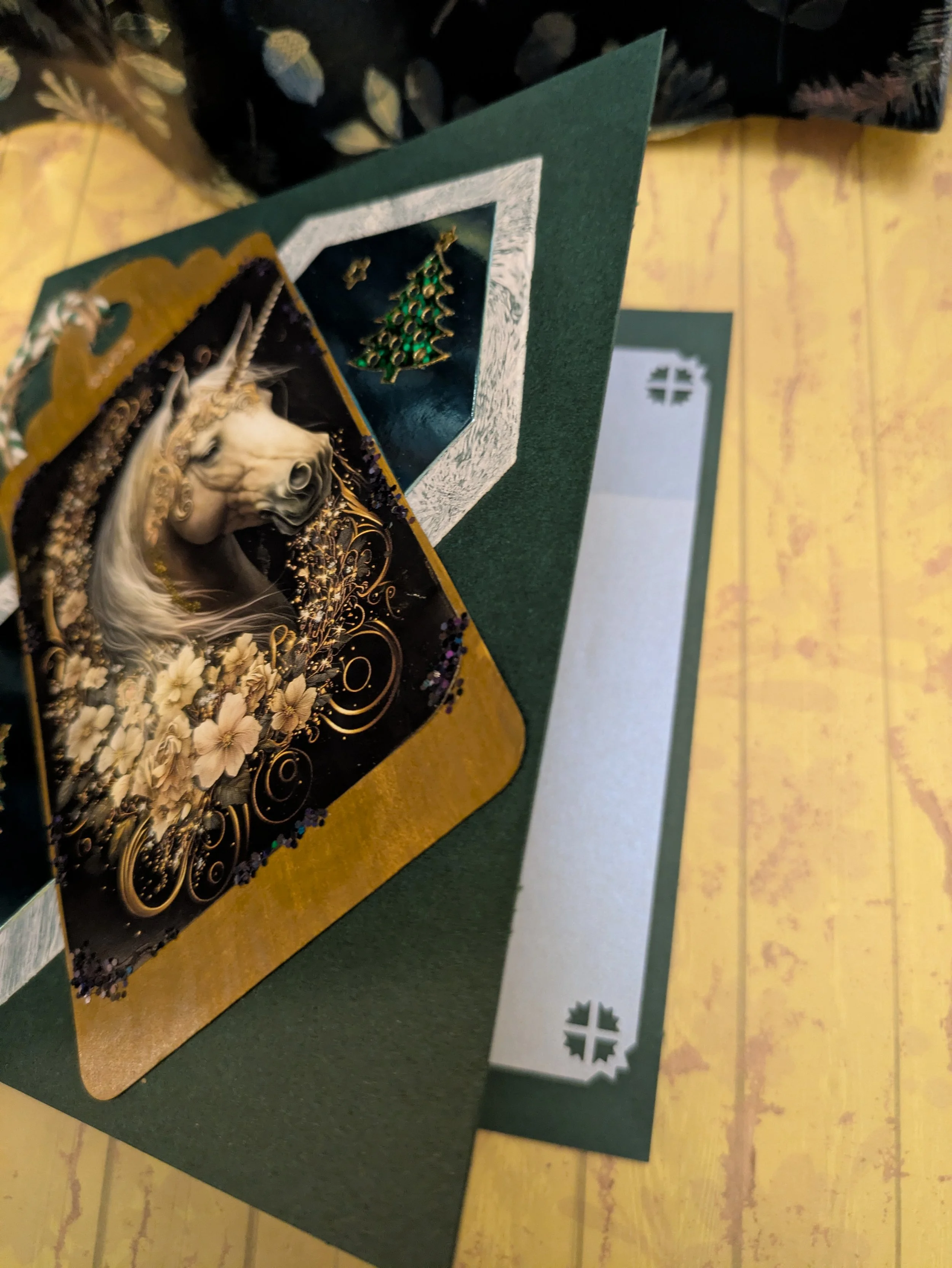 Unicorn insert peep green card.jpg