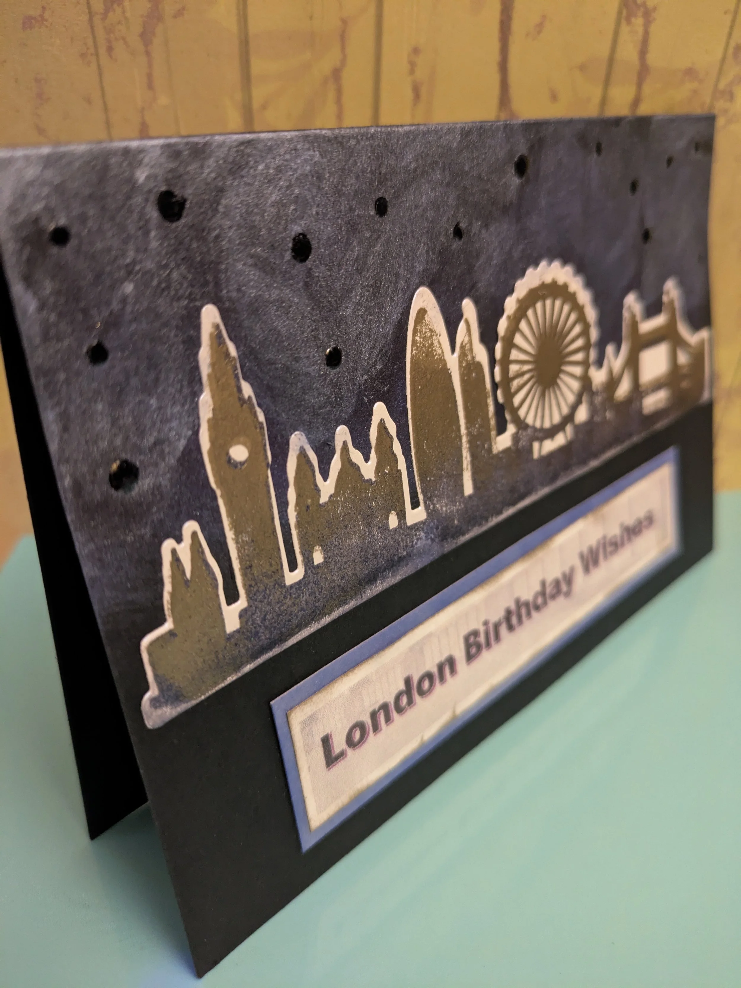 London cityscape night side.jpg