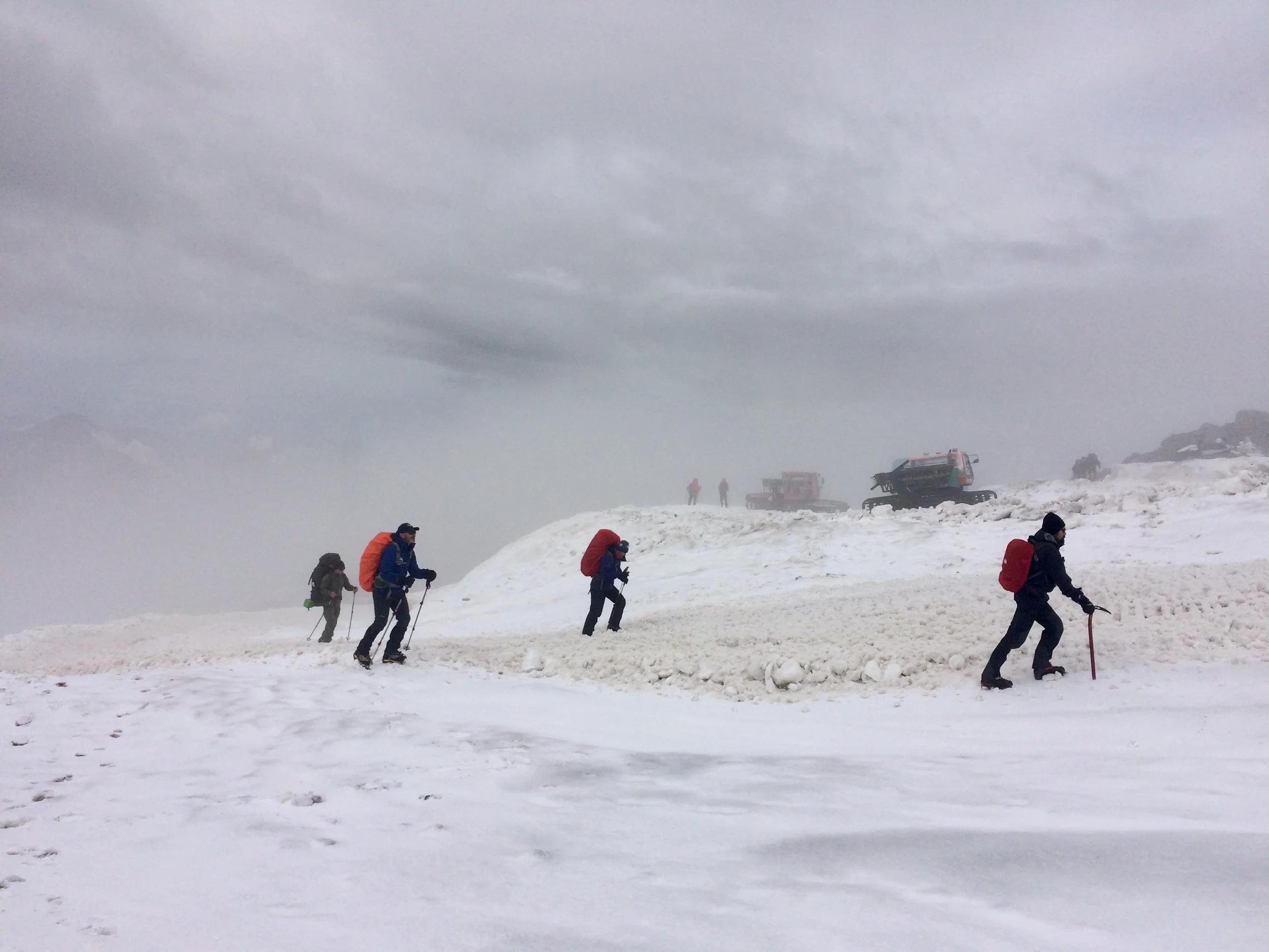 On the way to Pashtukov rocks