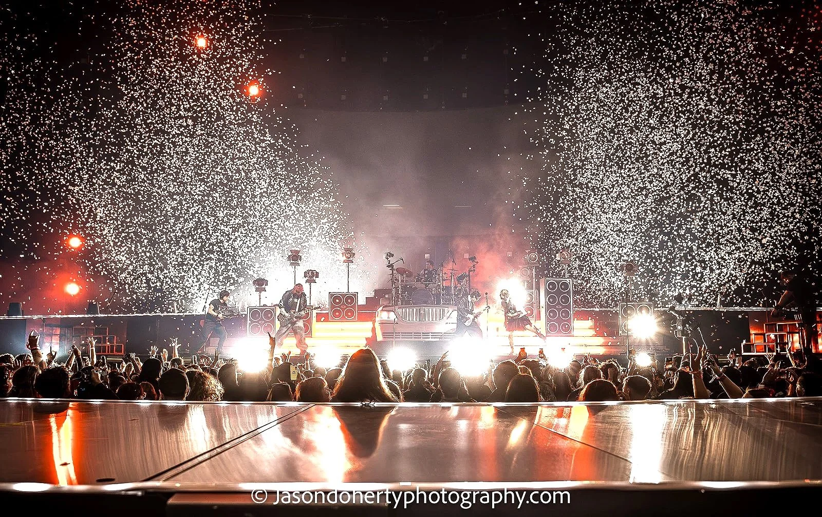 5 Seconds of Summer - 3 Arena