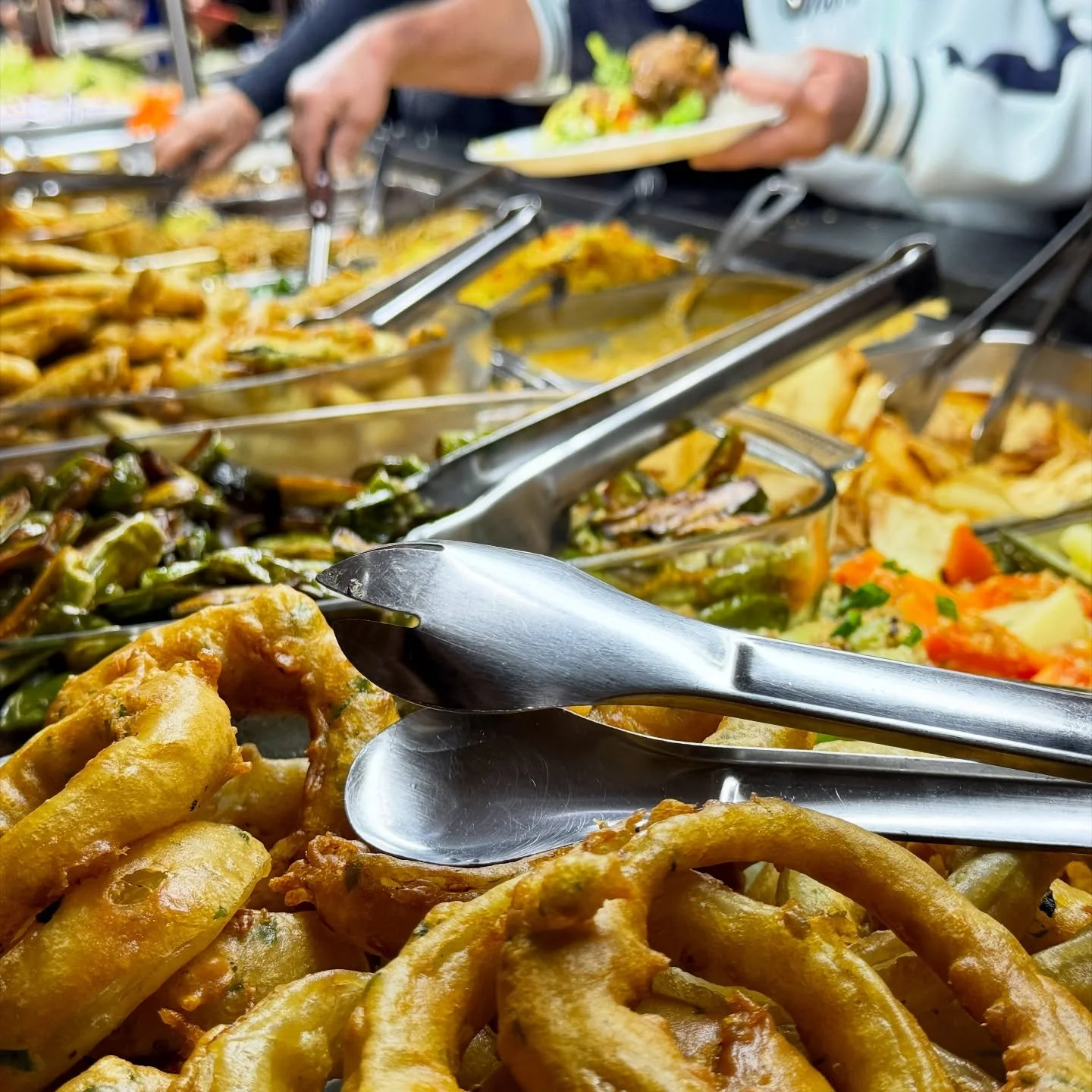 Nosso buffet brasileiro completo pra você #almoco #restaurante #brasilia