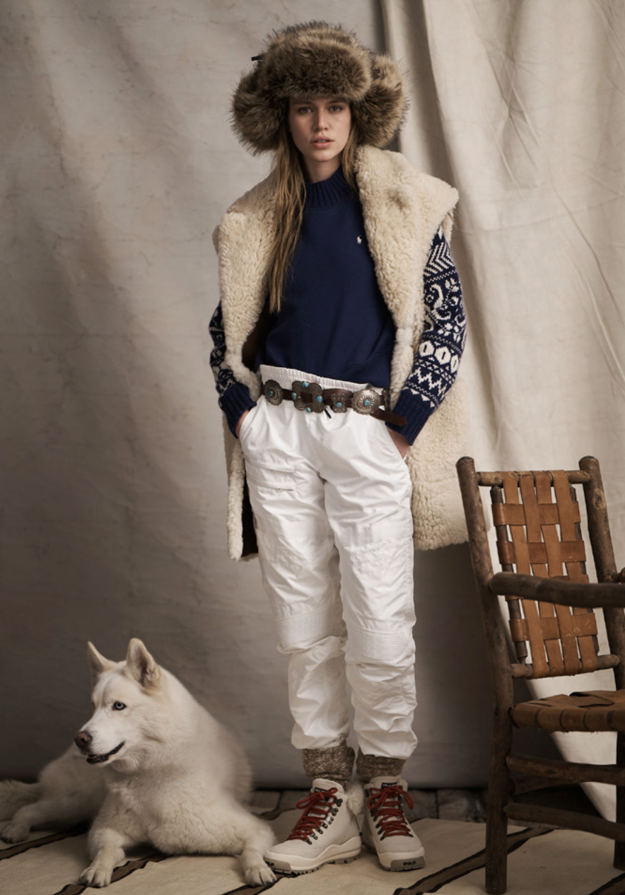 HOLIDAY 23