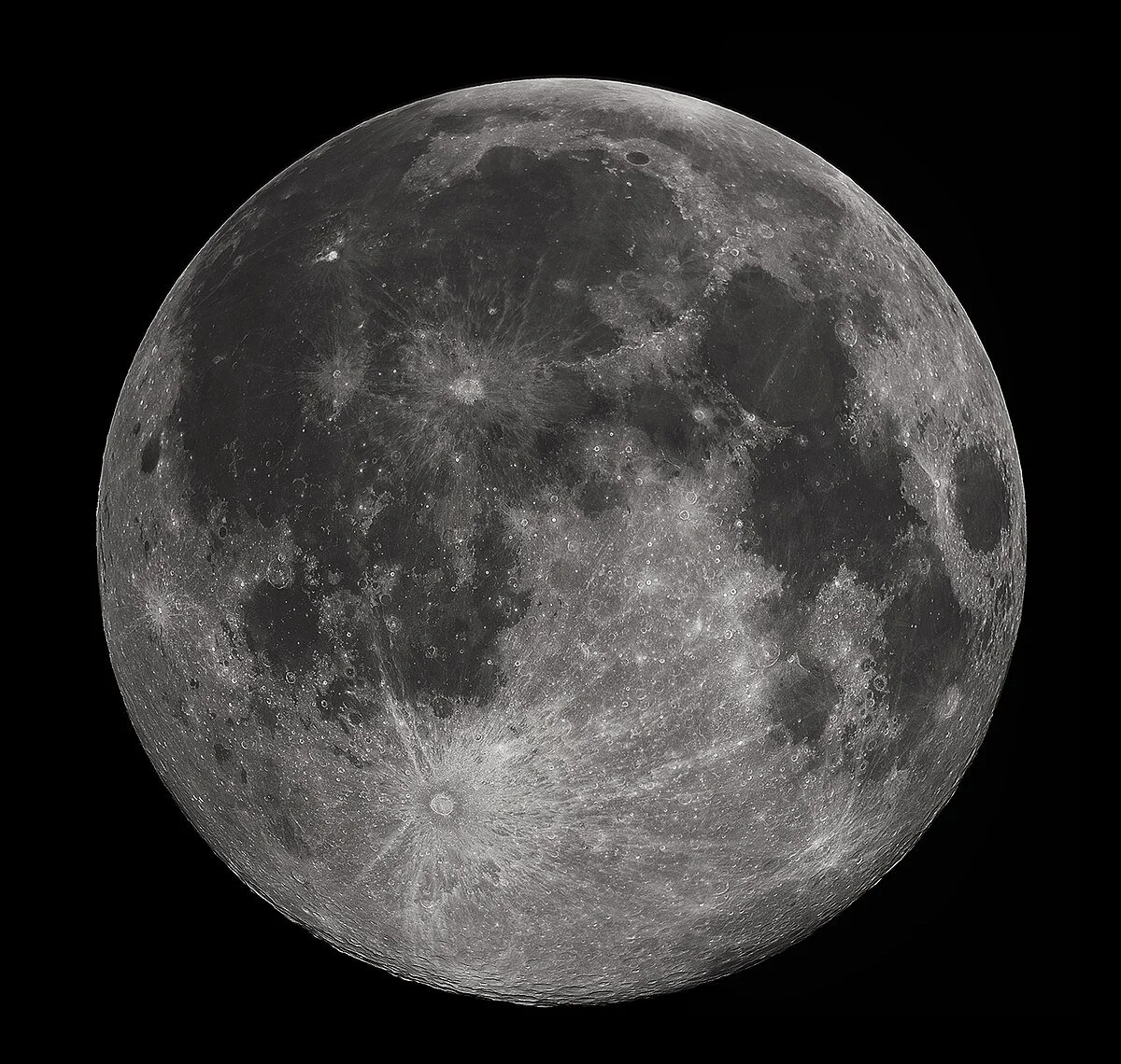4k picture of the moon