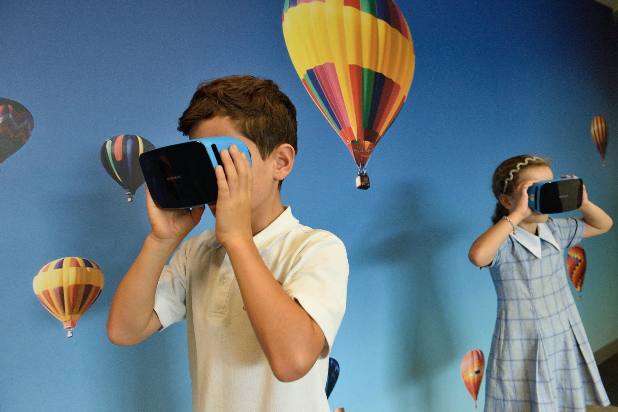 How are virtual and augmented reality technologies changing classroom learning experiences?