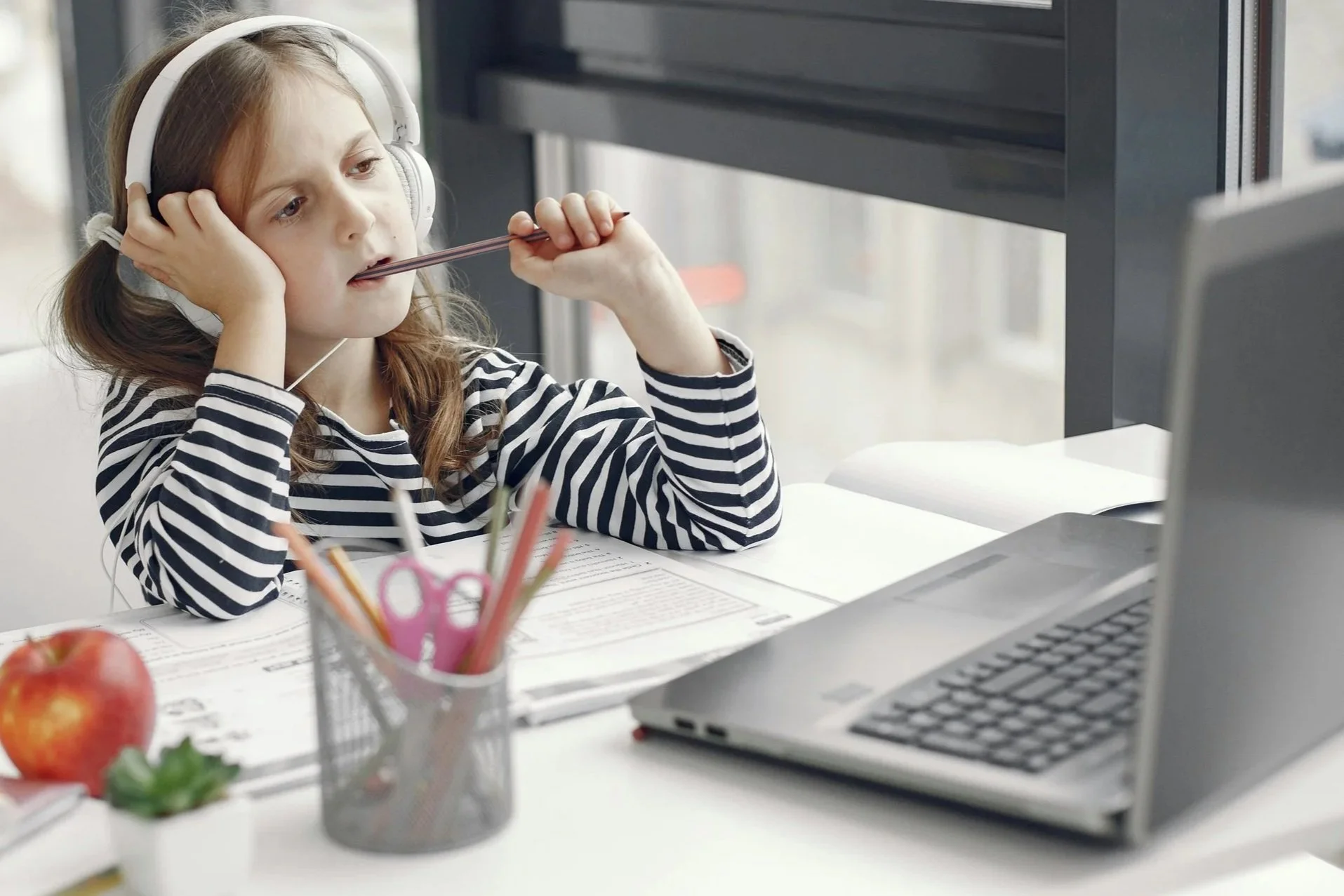 What are the top performing online learning platforms suitable for K-12 students?