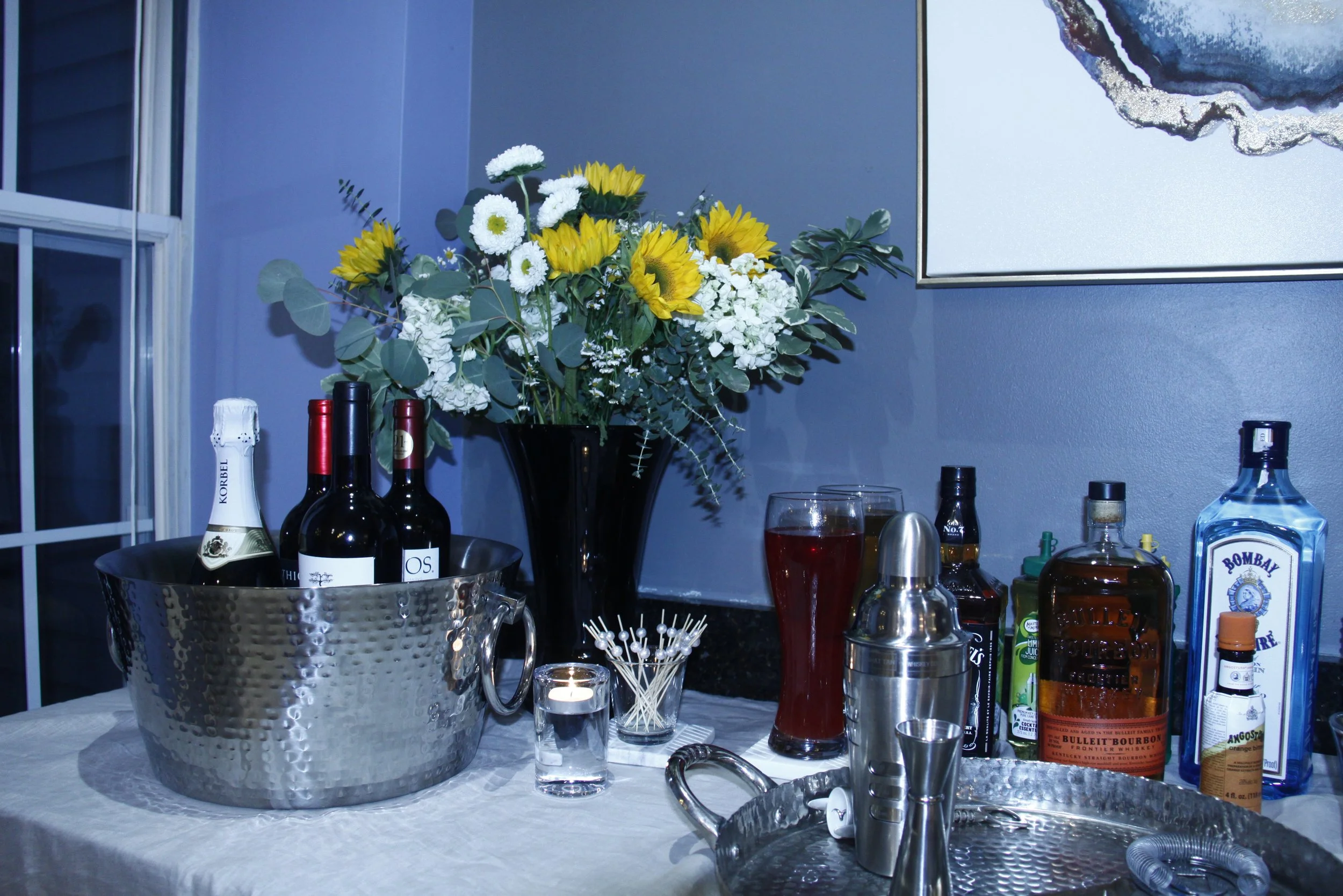 navy blue-gold-theme-birthday-party-birthday cake-guitar-classic-timeless-backdrop-balloons decoration-event-event planner-bar menu design