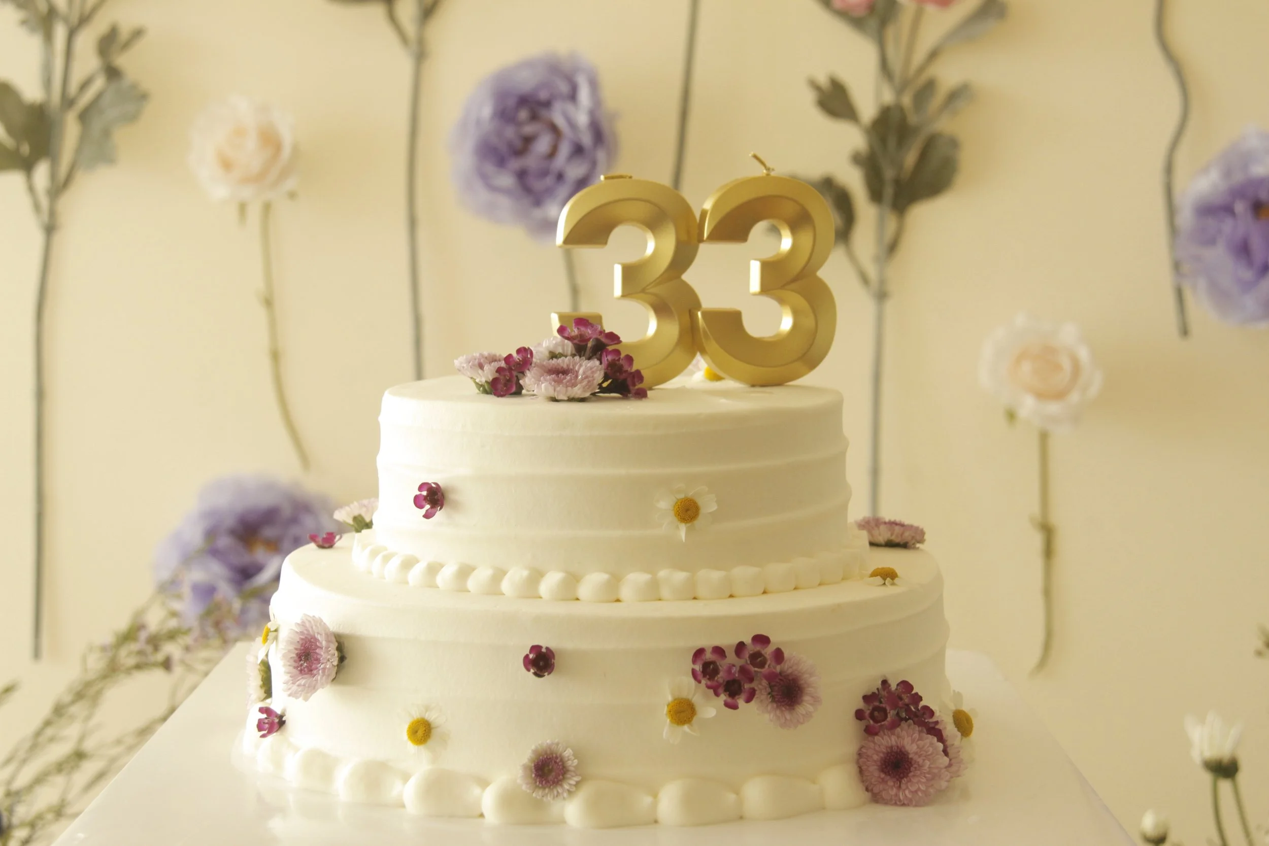 birthday-birthday cake-backdrop-flower design-personalized celebrations-flowers backdrop-bloom-birthday-theme-33year-birthday-2025 backdrop design- trendy backdrop  