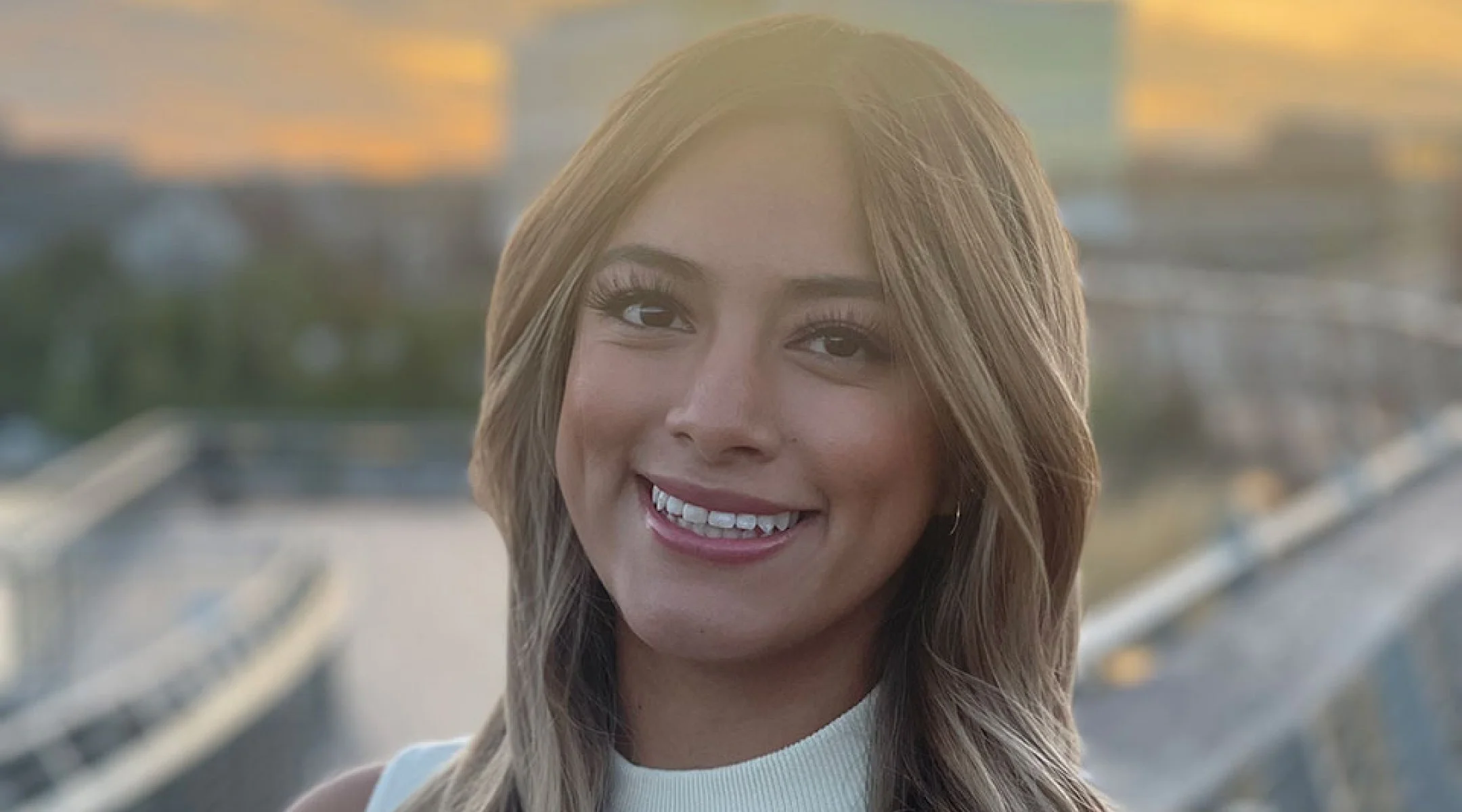 Salve Regina University / Annie Avila '22 receives award from national social work organization