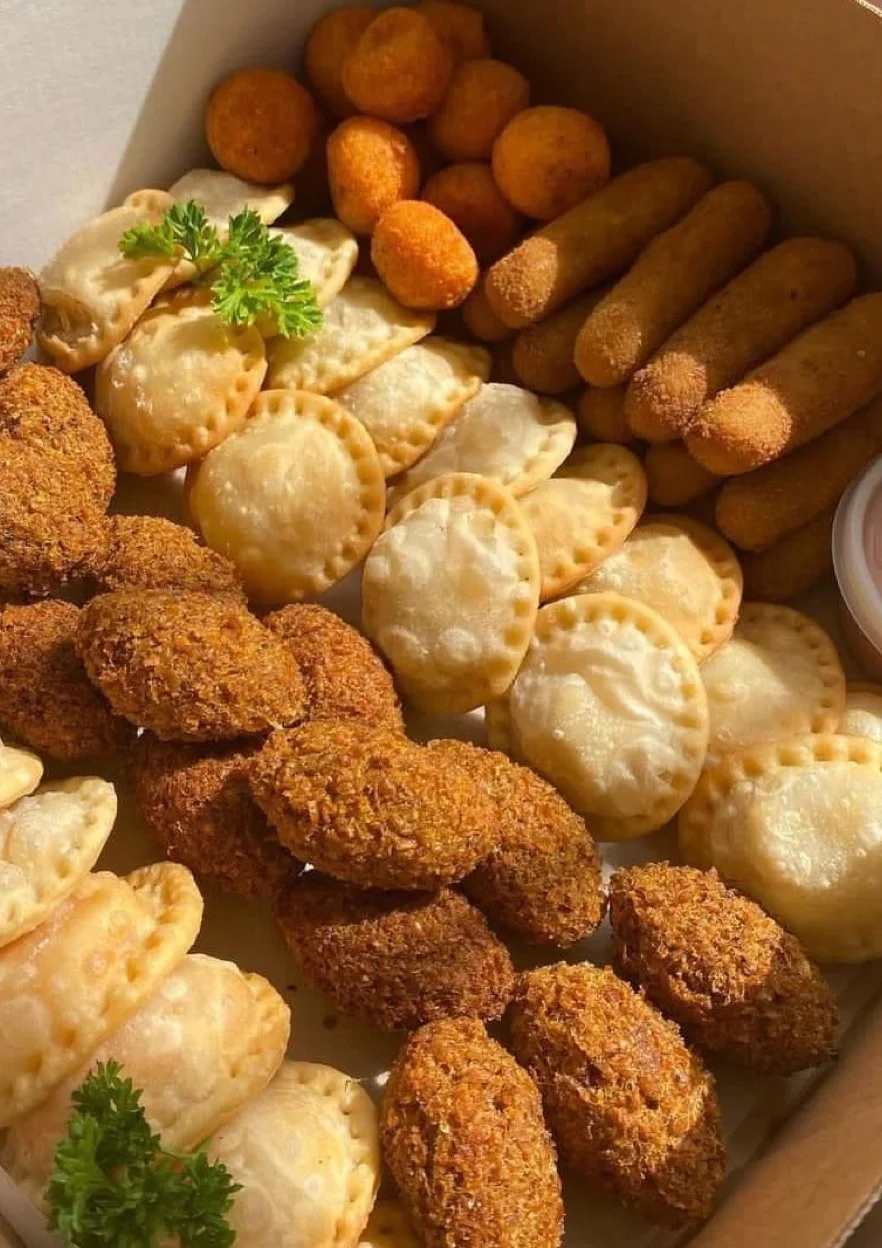 Plain Aesthetic Glass Barbecue Containers