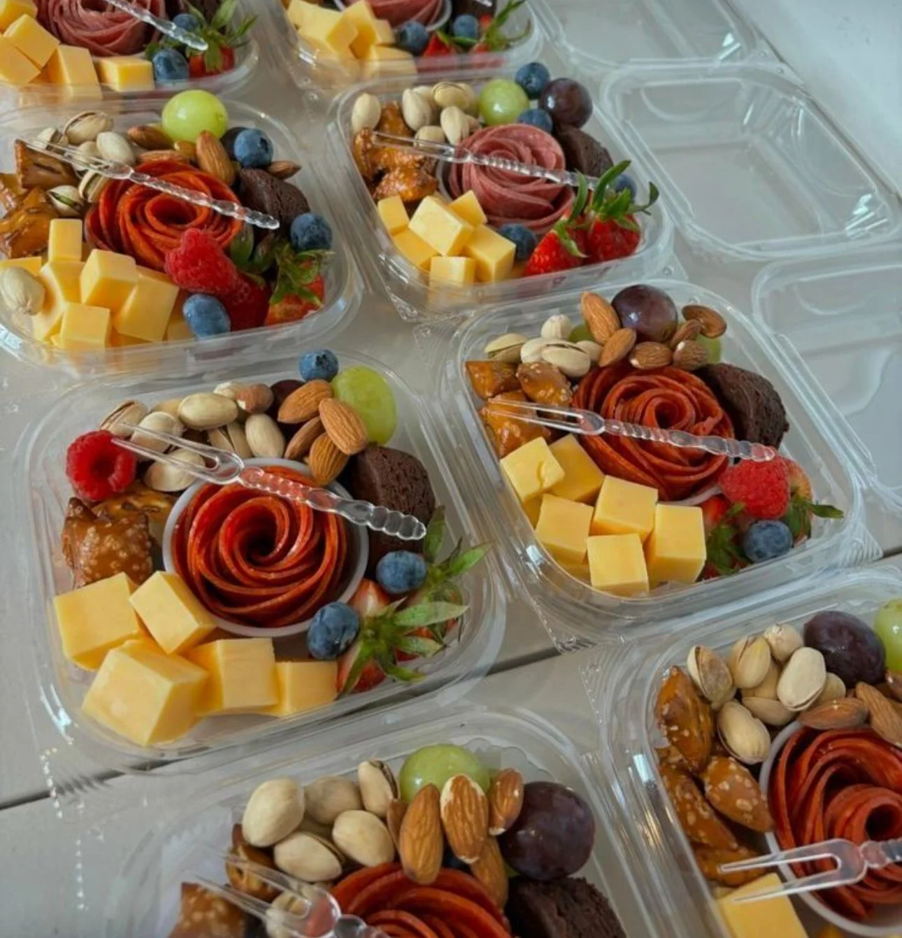 Plain Aesthetic Glass Barbecue Containers