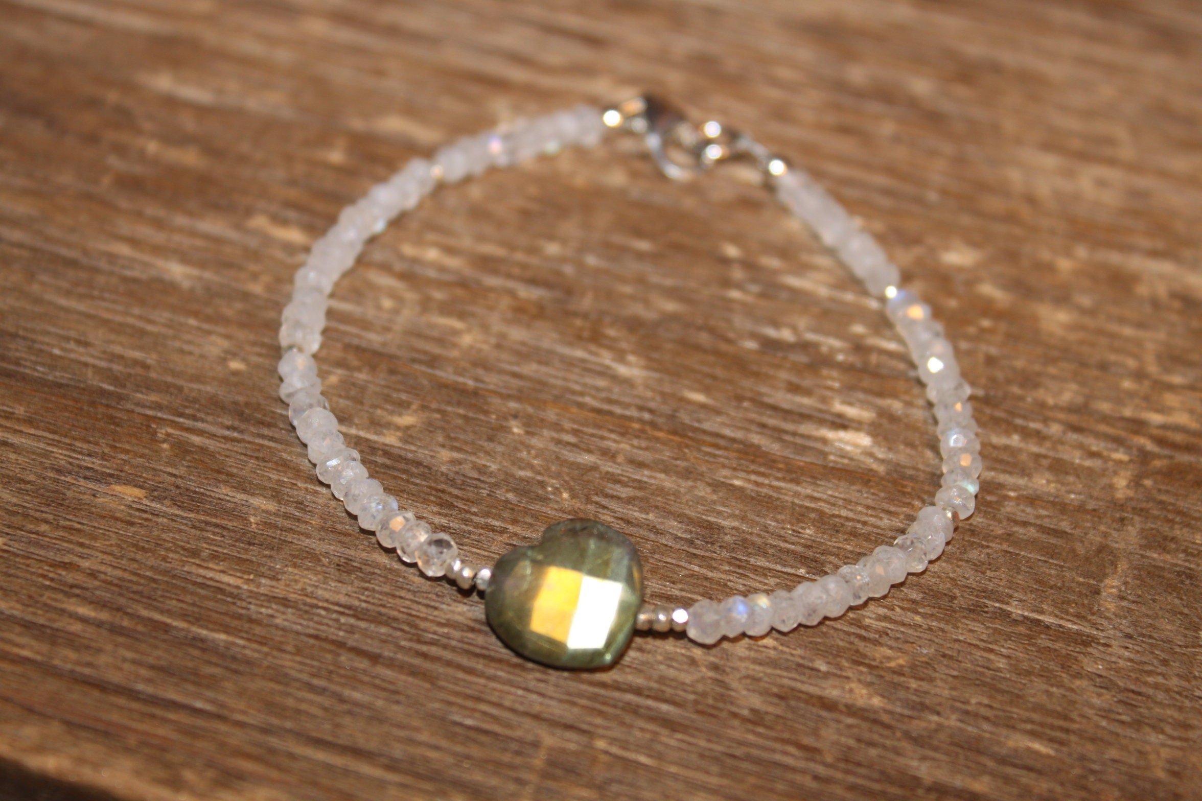 https://i.etsystatic.com/5863555/r/il/90de92/5996645527/il_fullxfull.5996645527_qil3.jpg