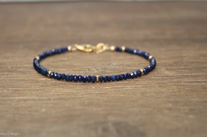 https://i.etsystatic.com/5863555/r/il/053644/1352127162/il_fullxfull.1352127162_28az.jpg