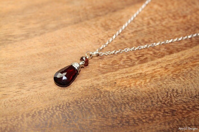 https://i.etsystatic.com/5863555/r/il/7108e8/1992278651/il_fullxfull.1992278651_i42x.jpg