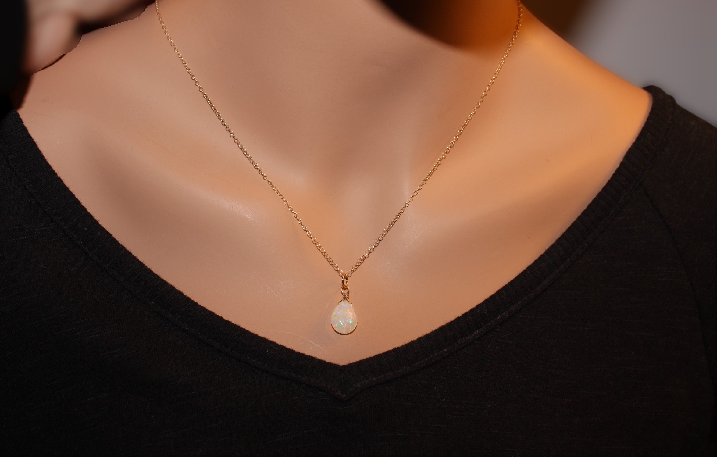 https://i.etsystatic.com/5863555/r/il/b664e7/5563556541/il_fullxfull.5563556541_rwjo.jpg