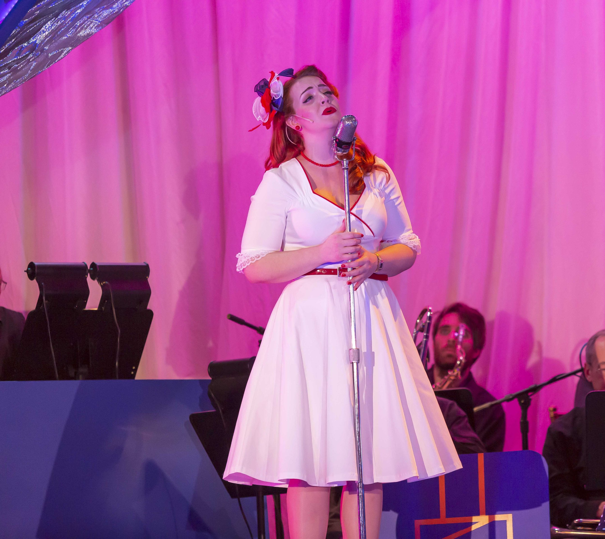 Swing! The Carnegie, 2019. Director: Tracey Bonner. Scenic: Tyler Gabbard. Photo: Mikki Schaeffer