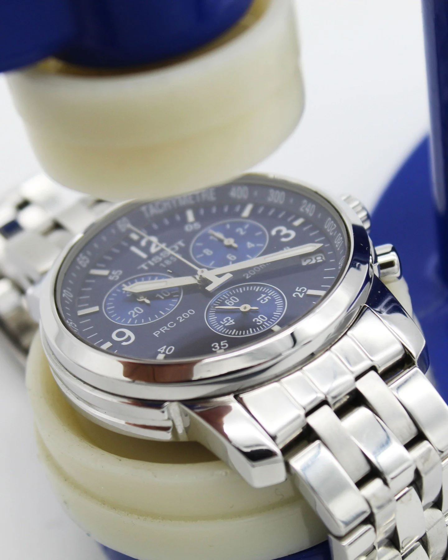 🧰⌚ When was the last time you serviced your watch?

Regular maintenance keeps your timepiece running accurately and looking its best &mdash; just like the day you got it ✨

At WatchMee, we offer a complete watch service package for only &pound;80, i