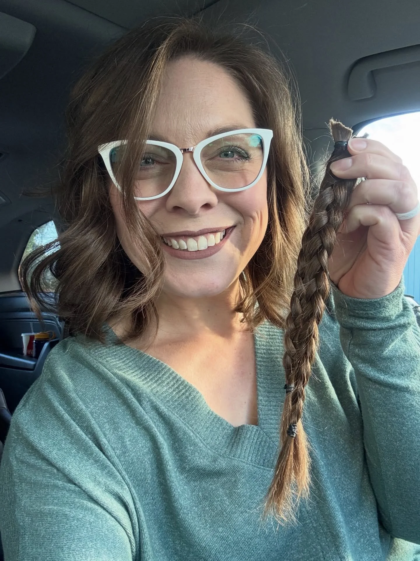 I&rsquo;m feeling 12 inches lighter! 💇&zwj;♀️ I spent the last two years growing out my hair, and I&rsquo;m happy to send these beautiful braids off to @locksofloveofficial to help make wigs for kids with cancer. Thanks to Hope at @three_arrows_salo