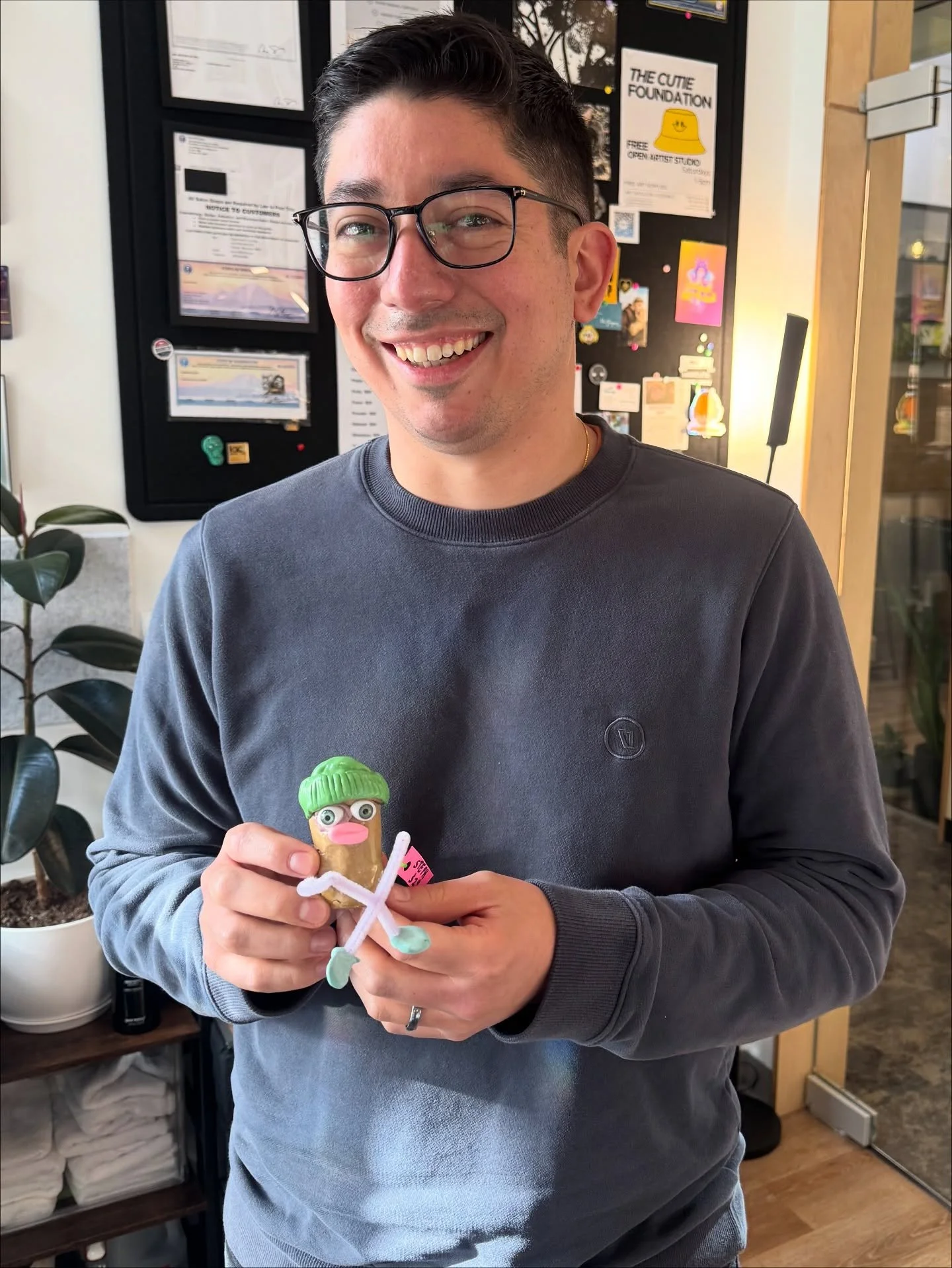 STEPH has gone to their forever home. Swipe for sad Steph solidarity. @yrlocalsinglemom local single art available for purchase in the studio.