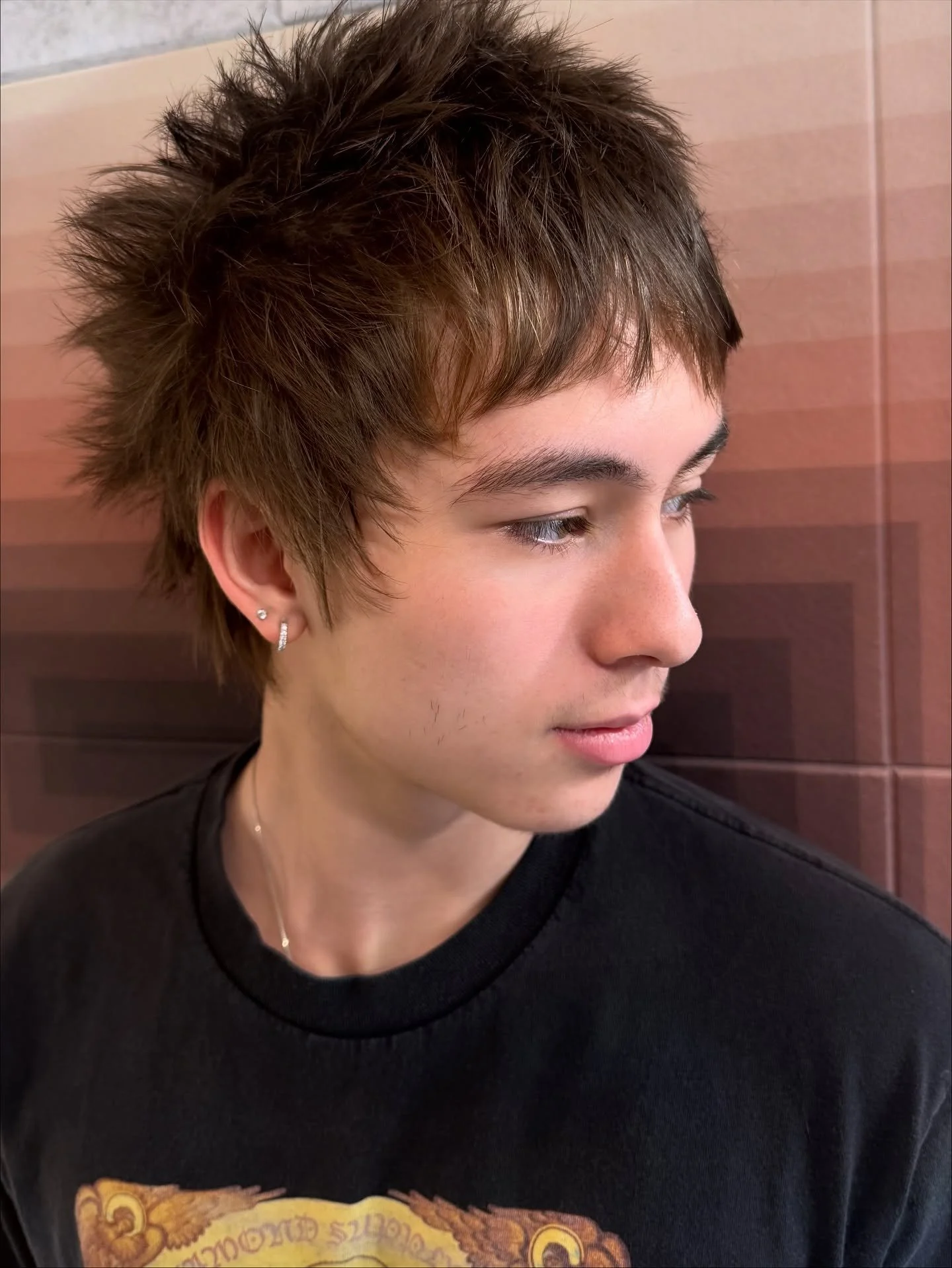 Some type shiiii for the young people

Seattle haircut razor cut Broadway Capitol Hill razored mod cut 

styled with @jackhenryco clay 
Use code JAMESHAIR15 at checkout