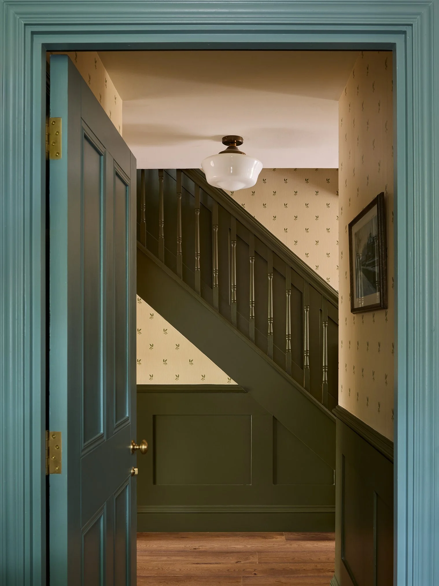 Uns Hobbs - Surrey New Build - 24..jpg