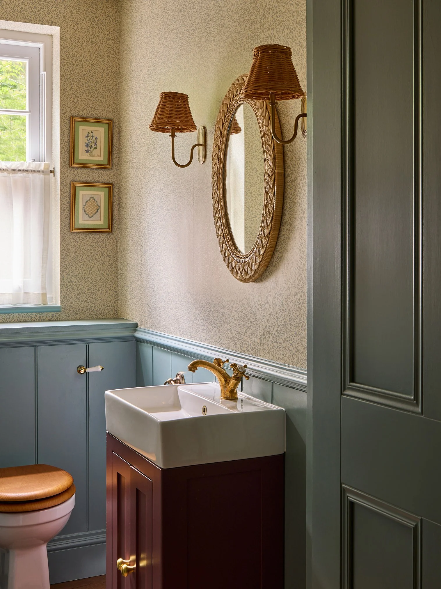 Uns Hobbs - Surrey New Build - 23..jpg