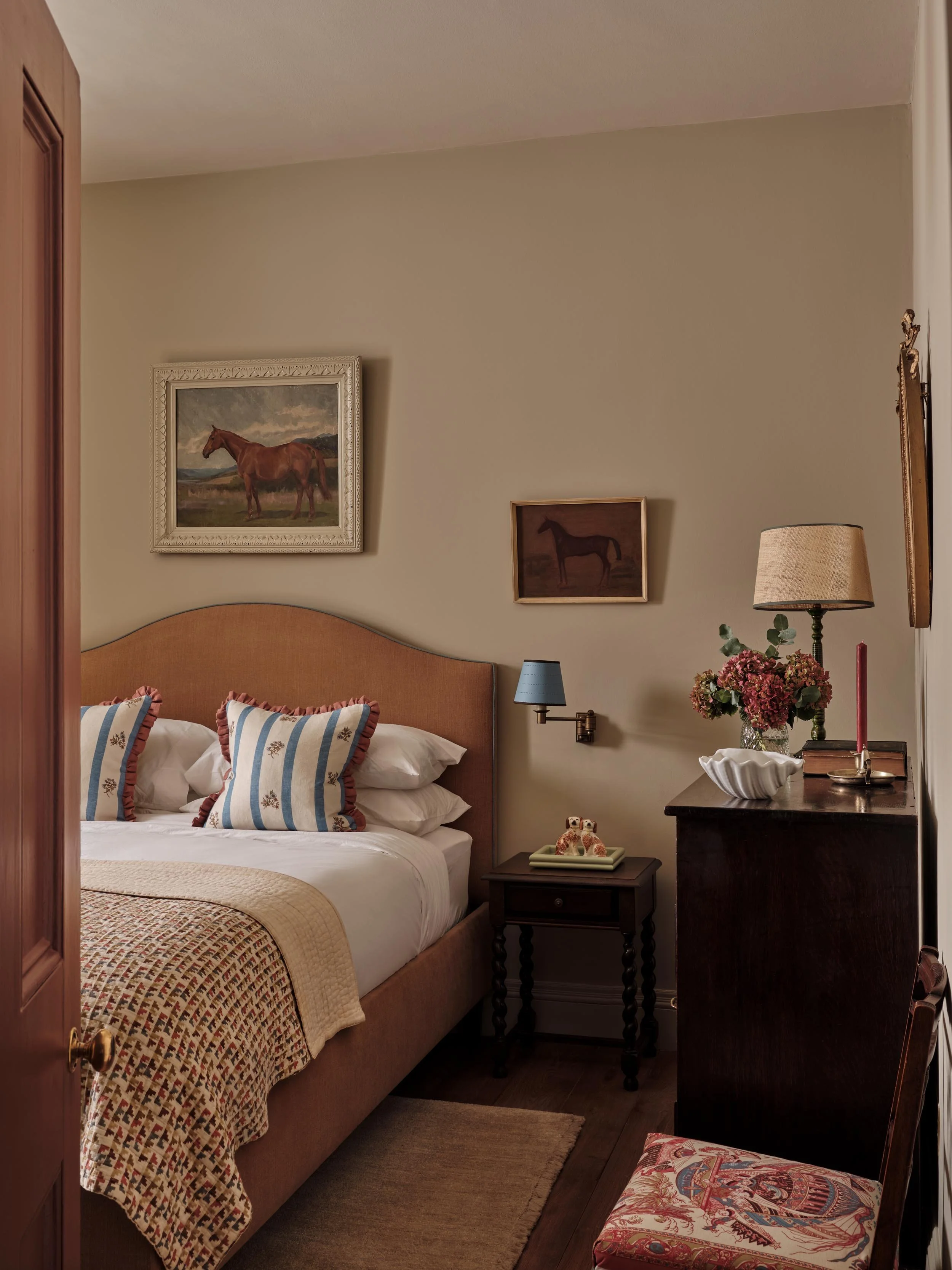 251014_UNS HOBBS_PUTNEY_Lowres_018.jpg