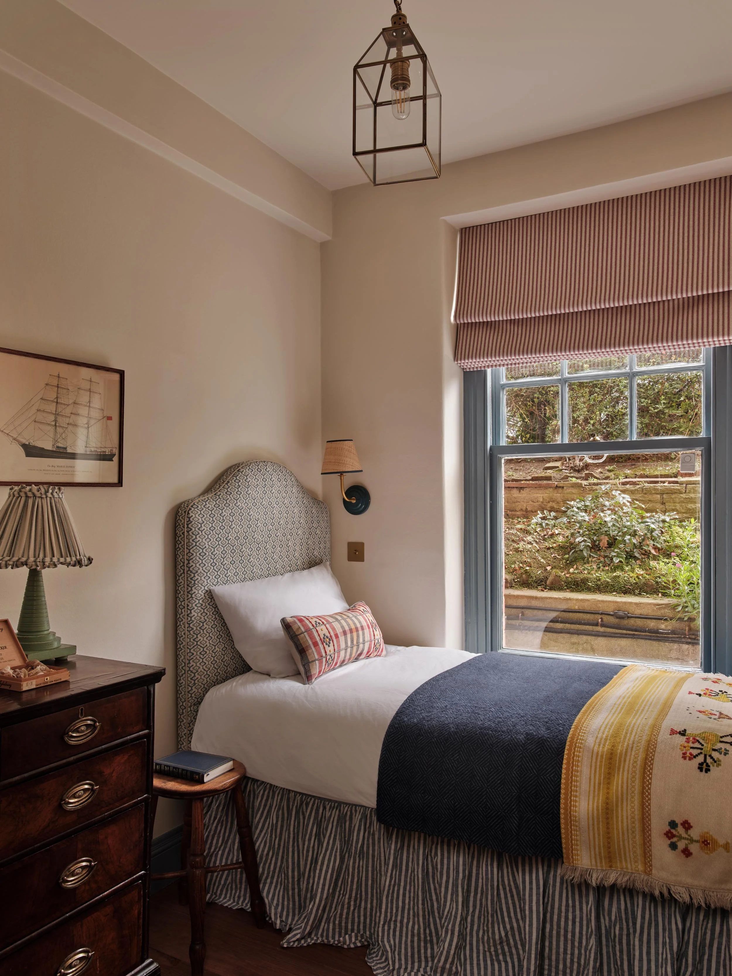 251014_UNS HOBBS_PUTNEY_Lowres_025.jpg